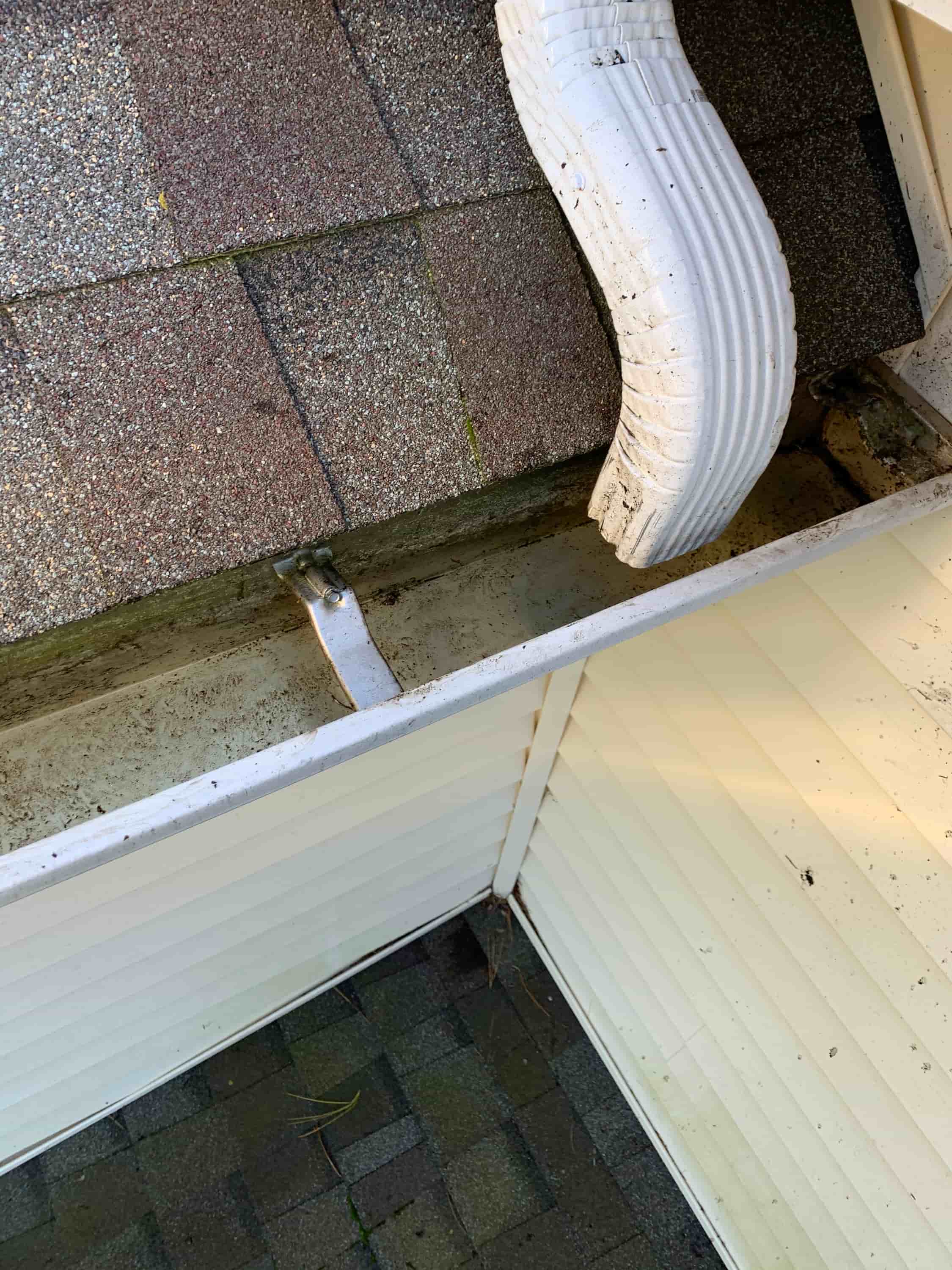 easiest way to clean out gutters