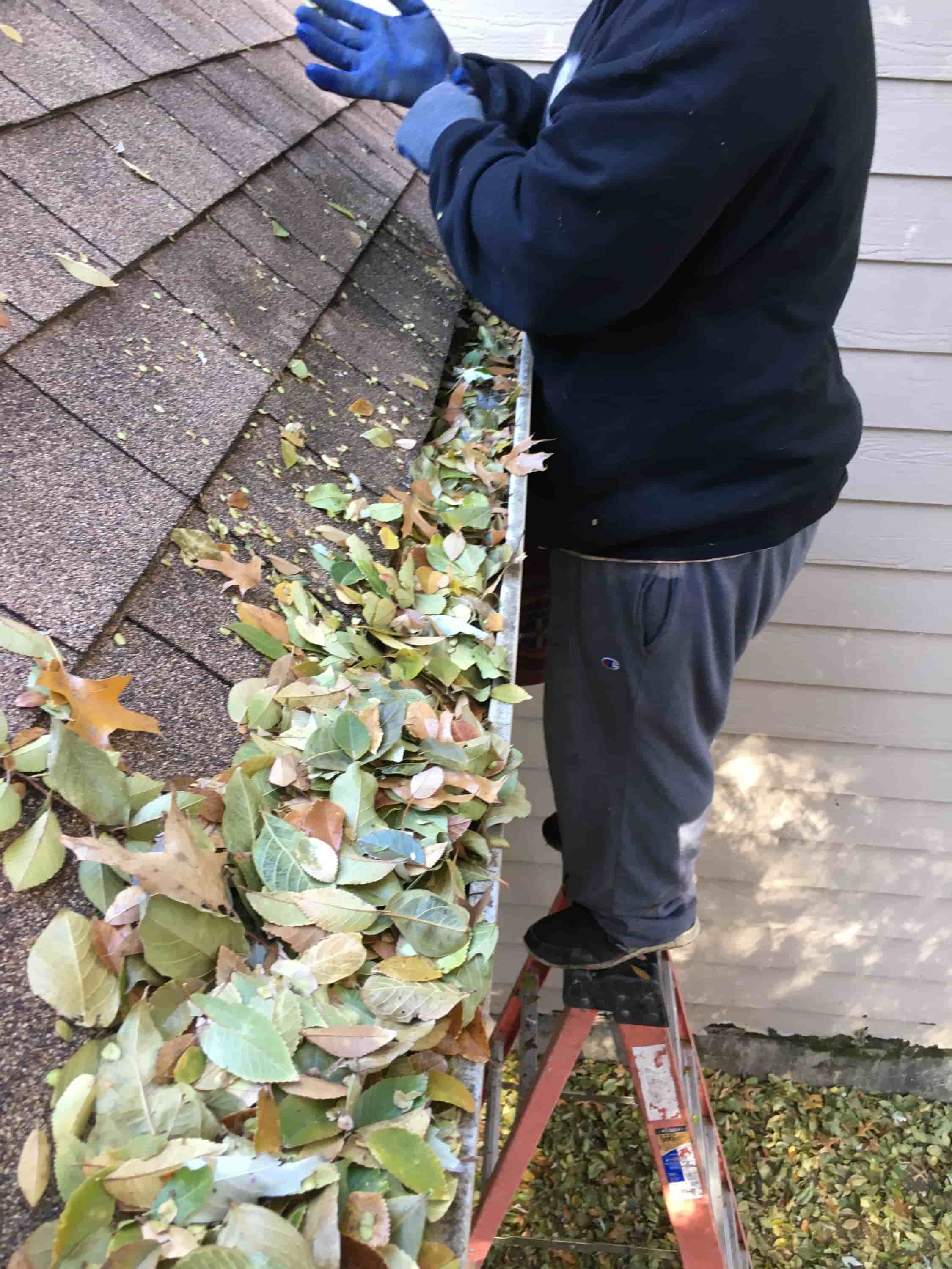 how to clean 2nd story gutters