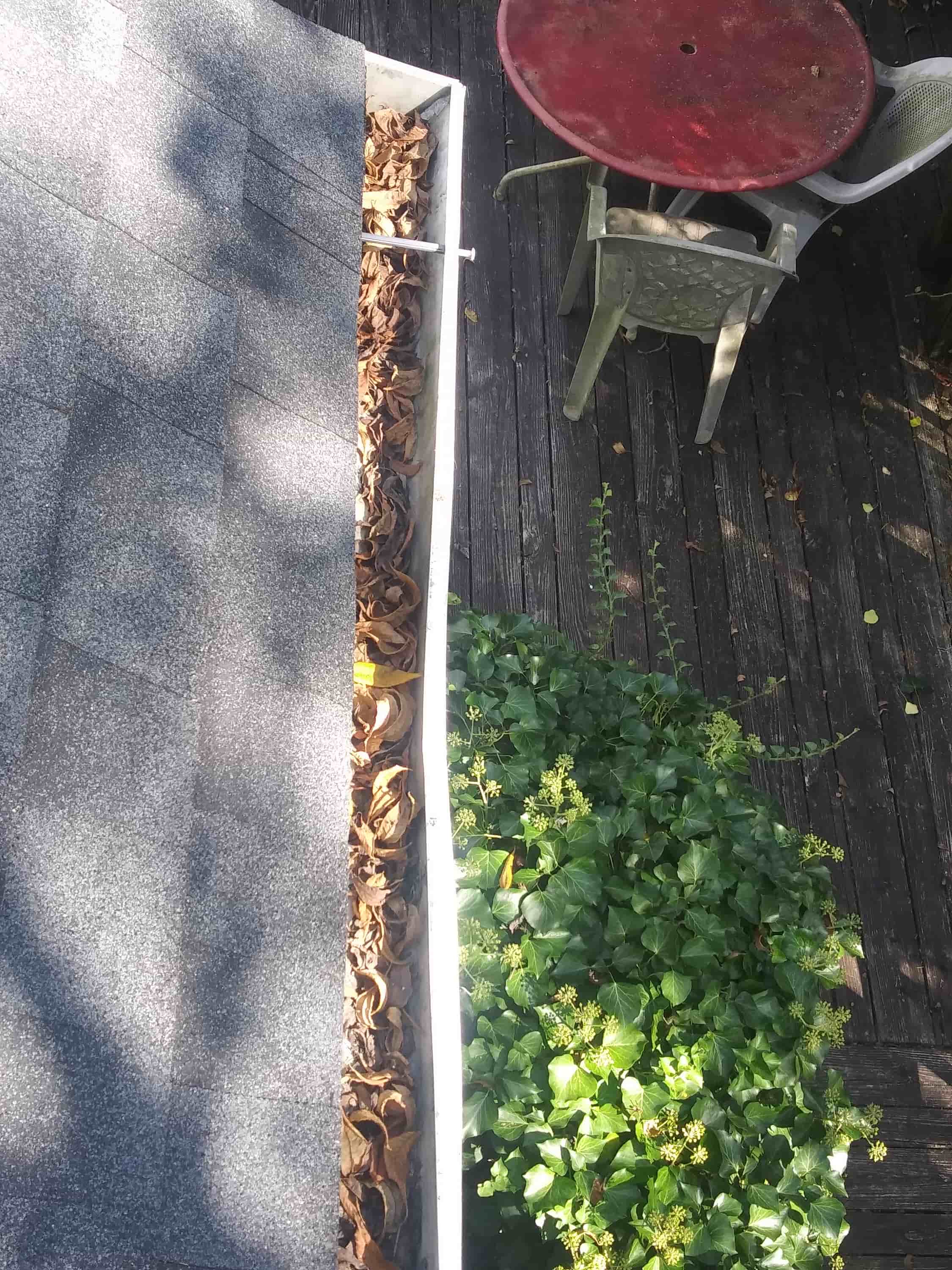 how to clean tall gutters