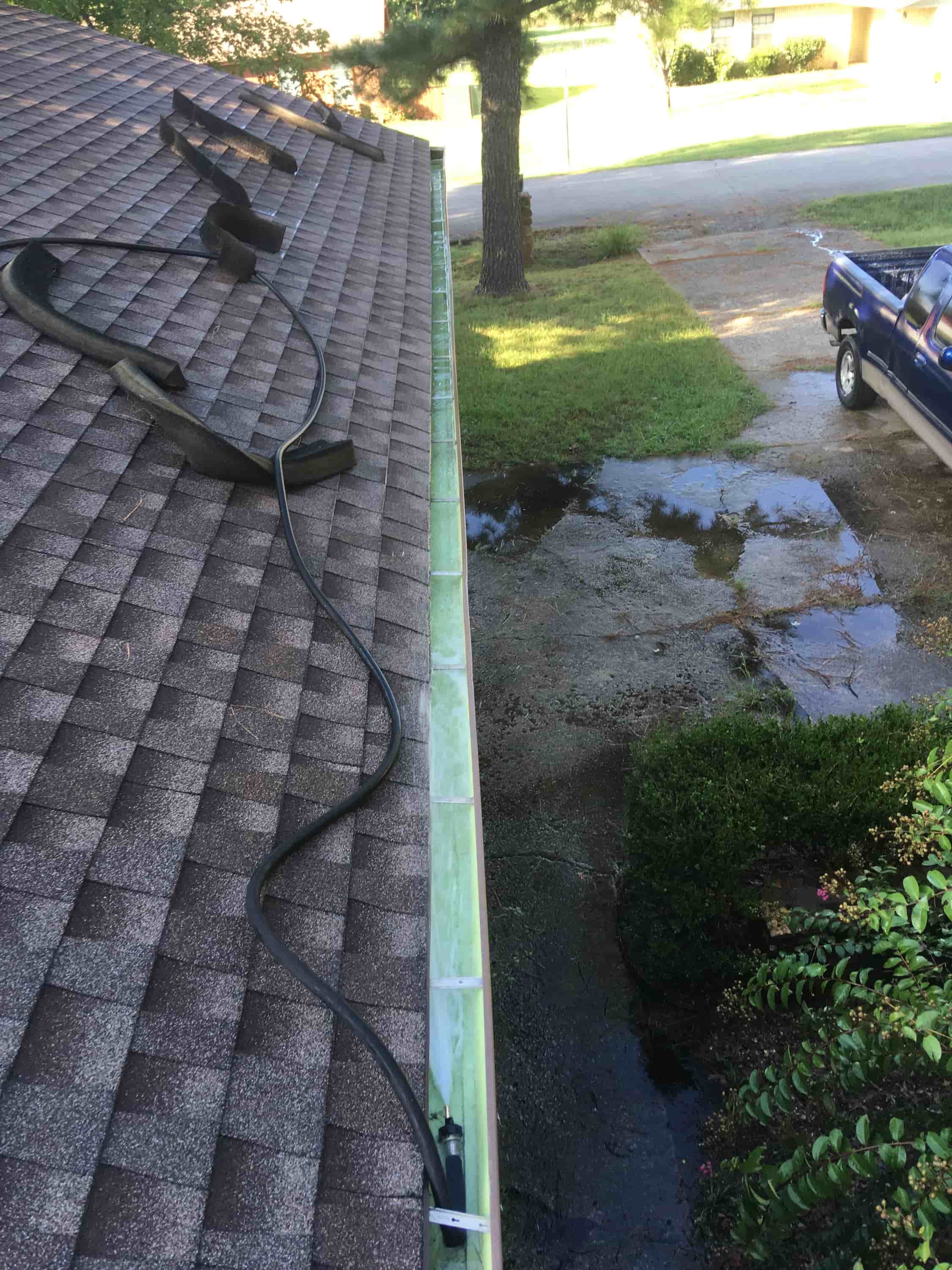 gutter cleaning average cost