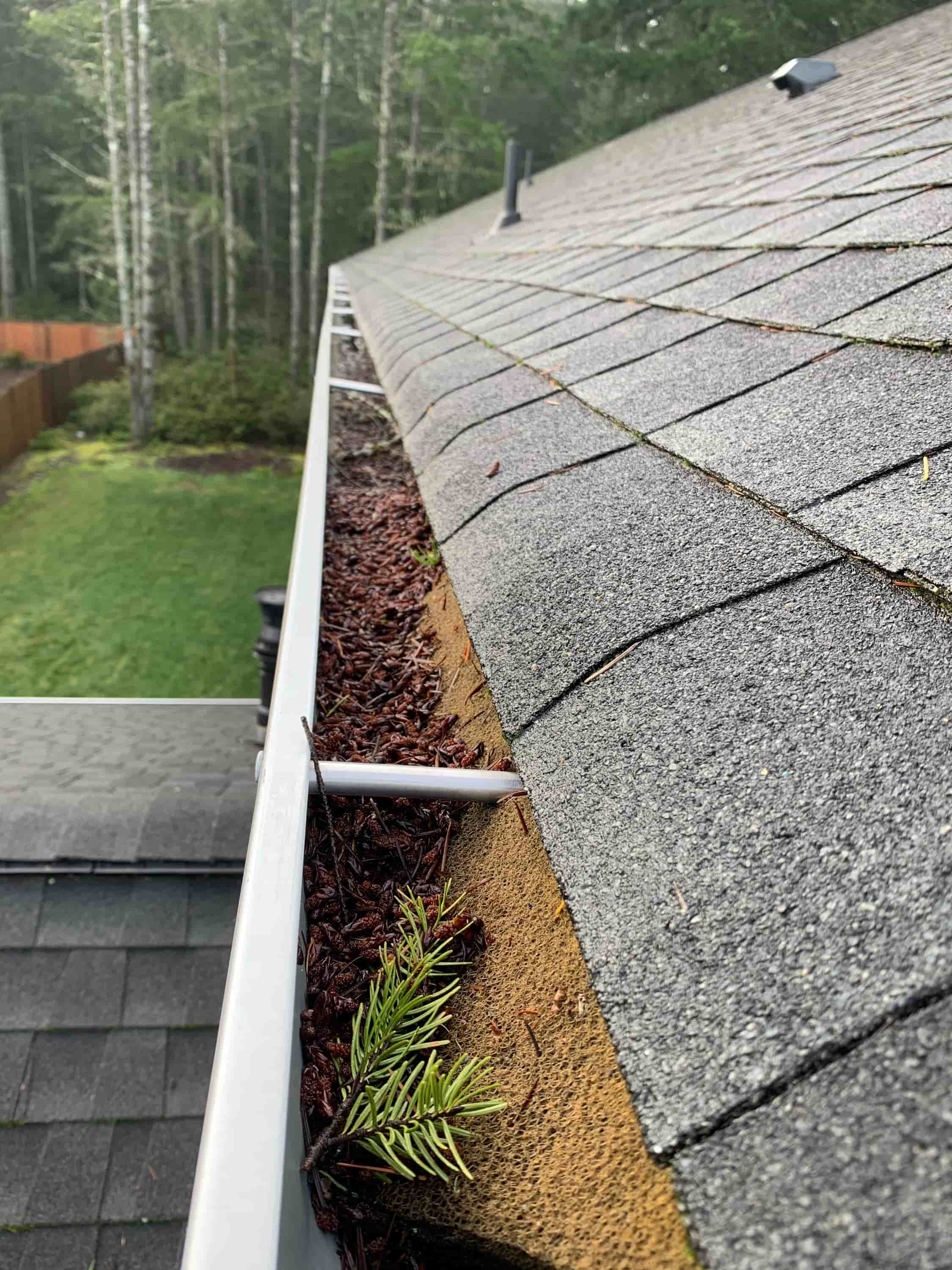 gutter cleaning and replacement