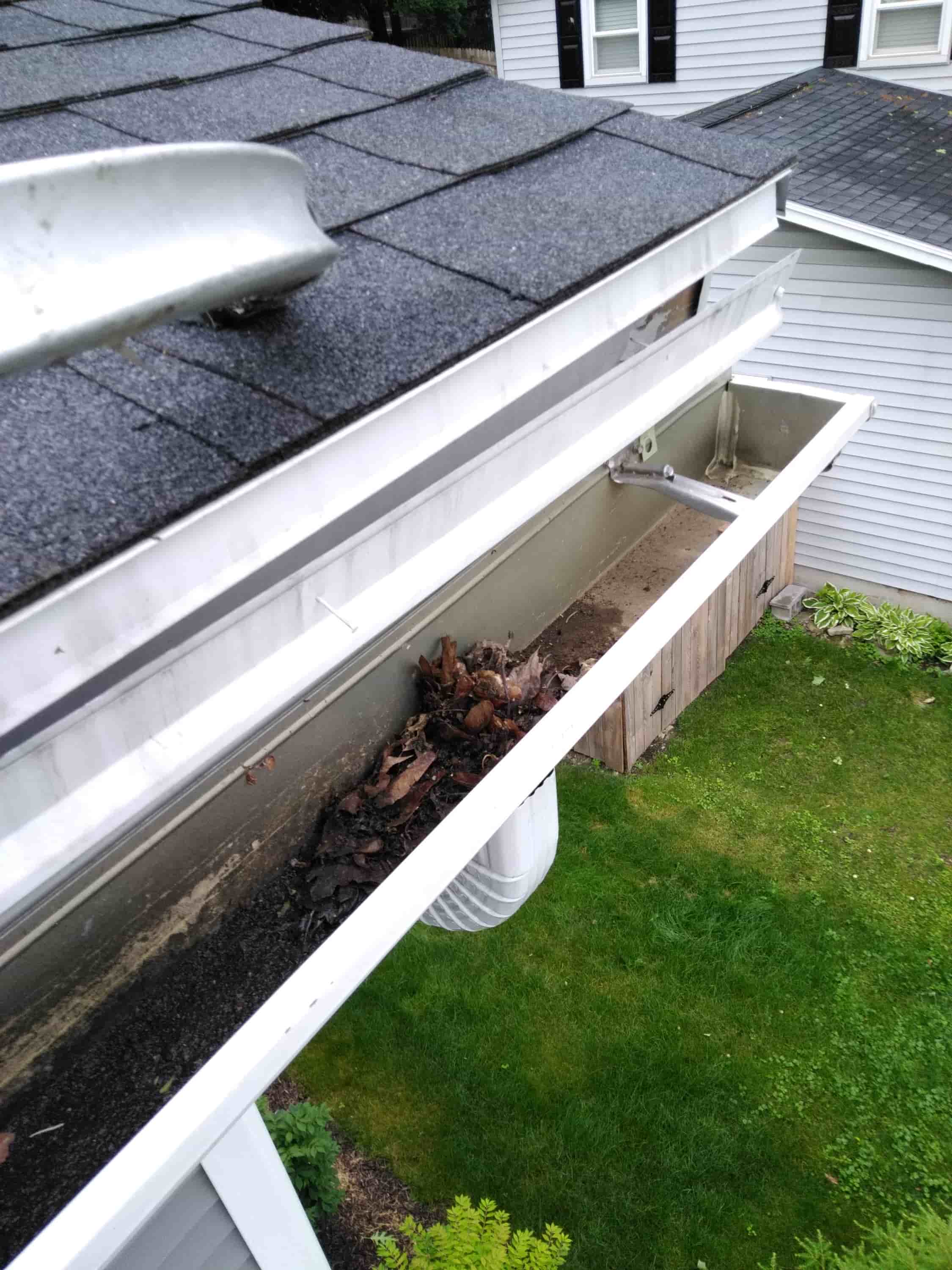 gutter cleaning with hose