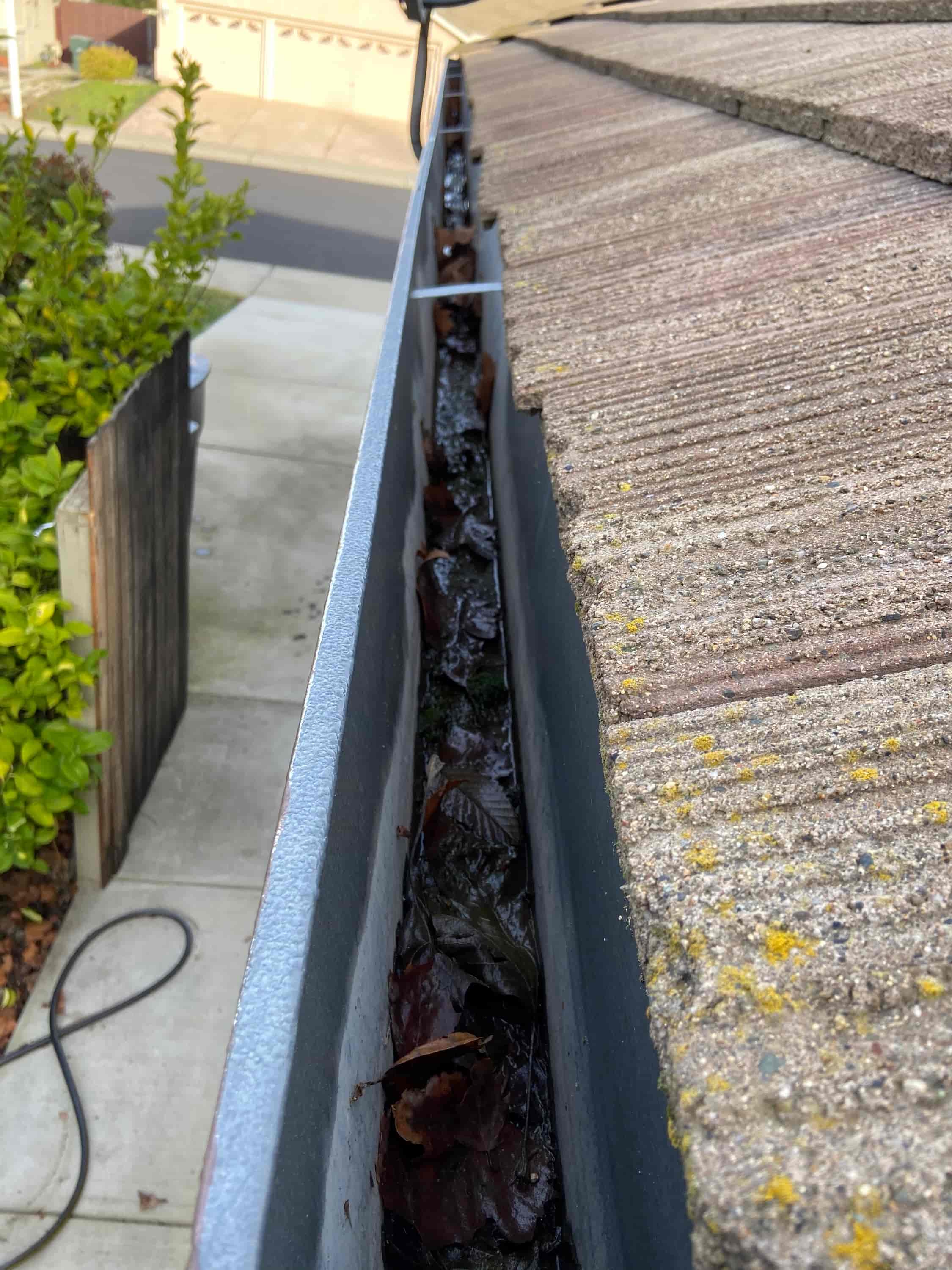 gutter cleaning tips and tricks