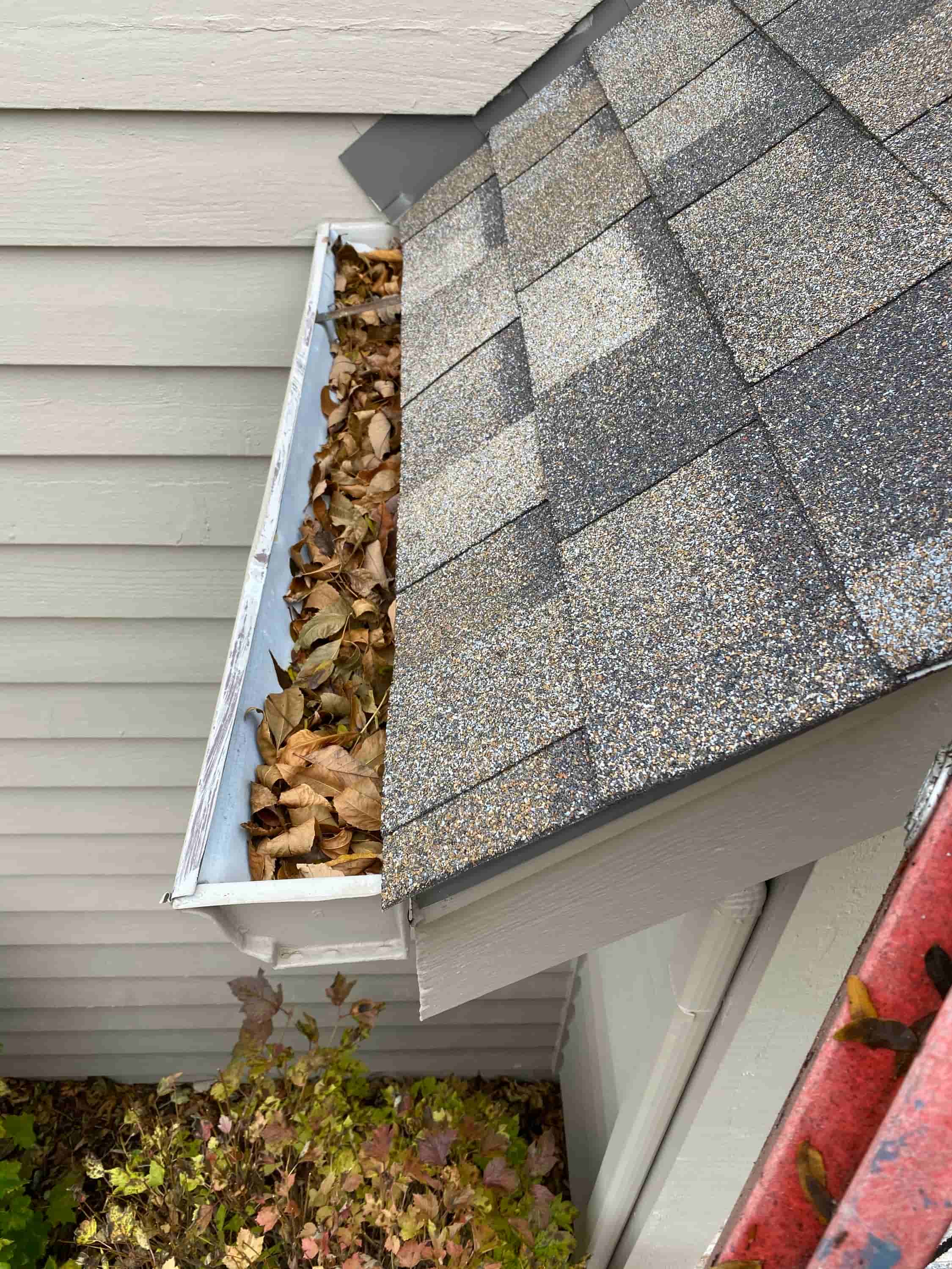 rain gutter cleaning tools