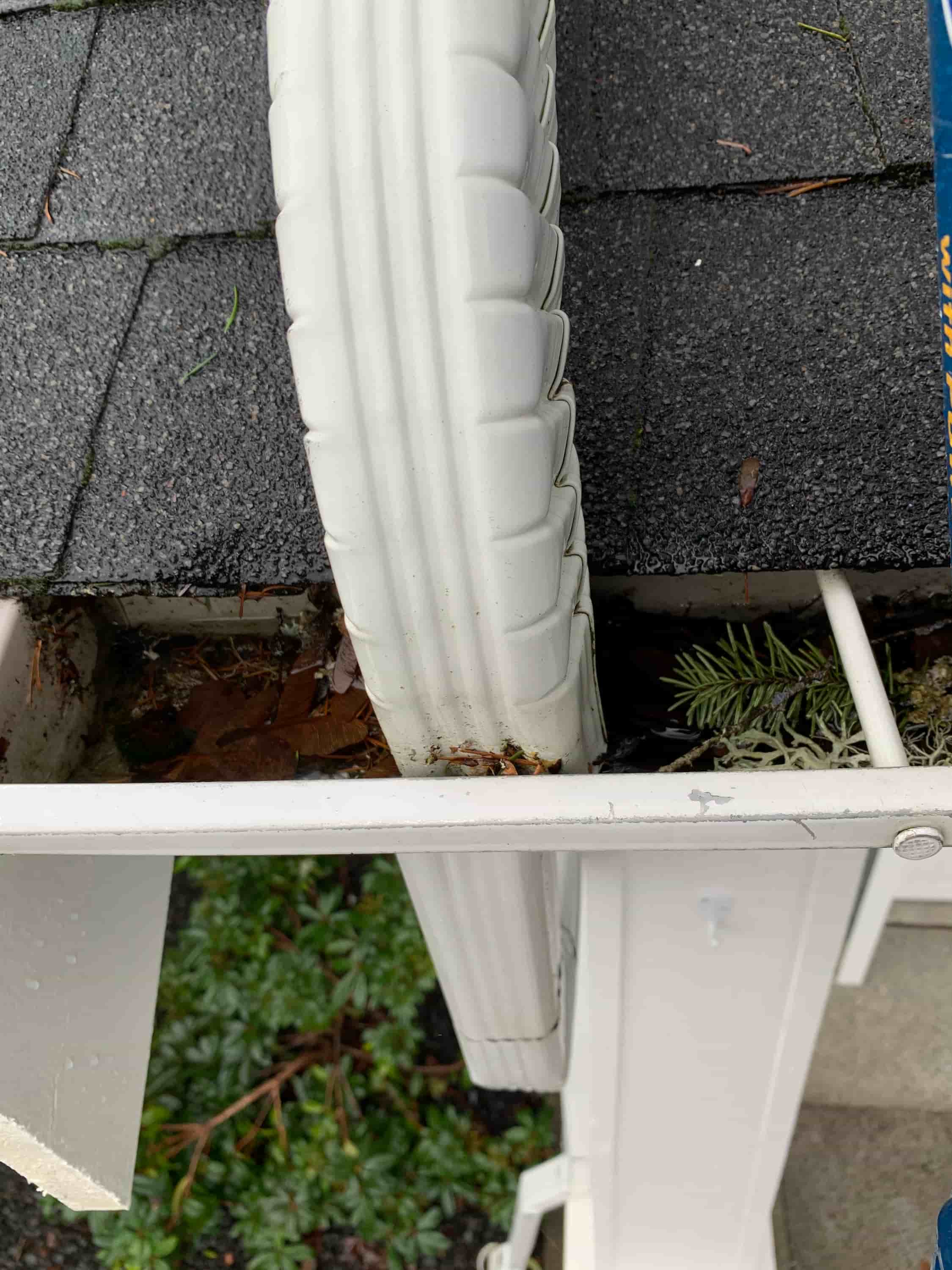 how to clean downspouts