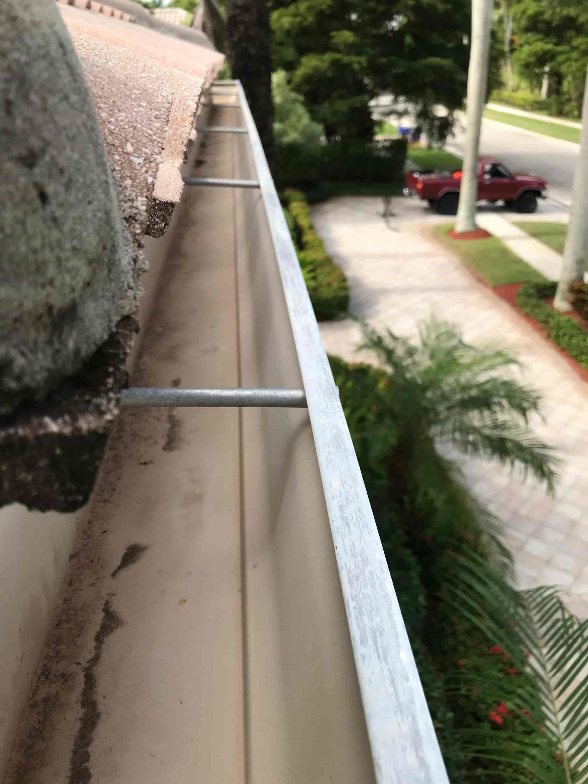 height of ladder to clean gutters