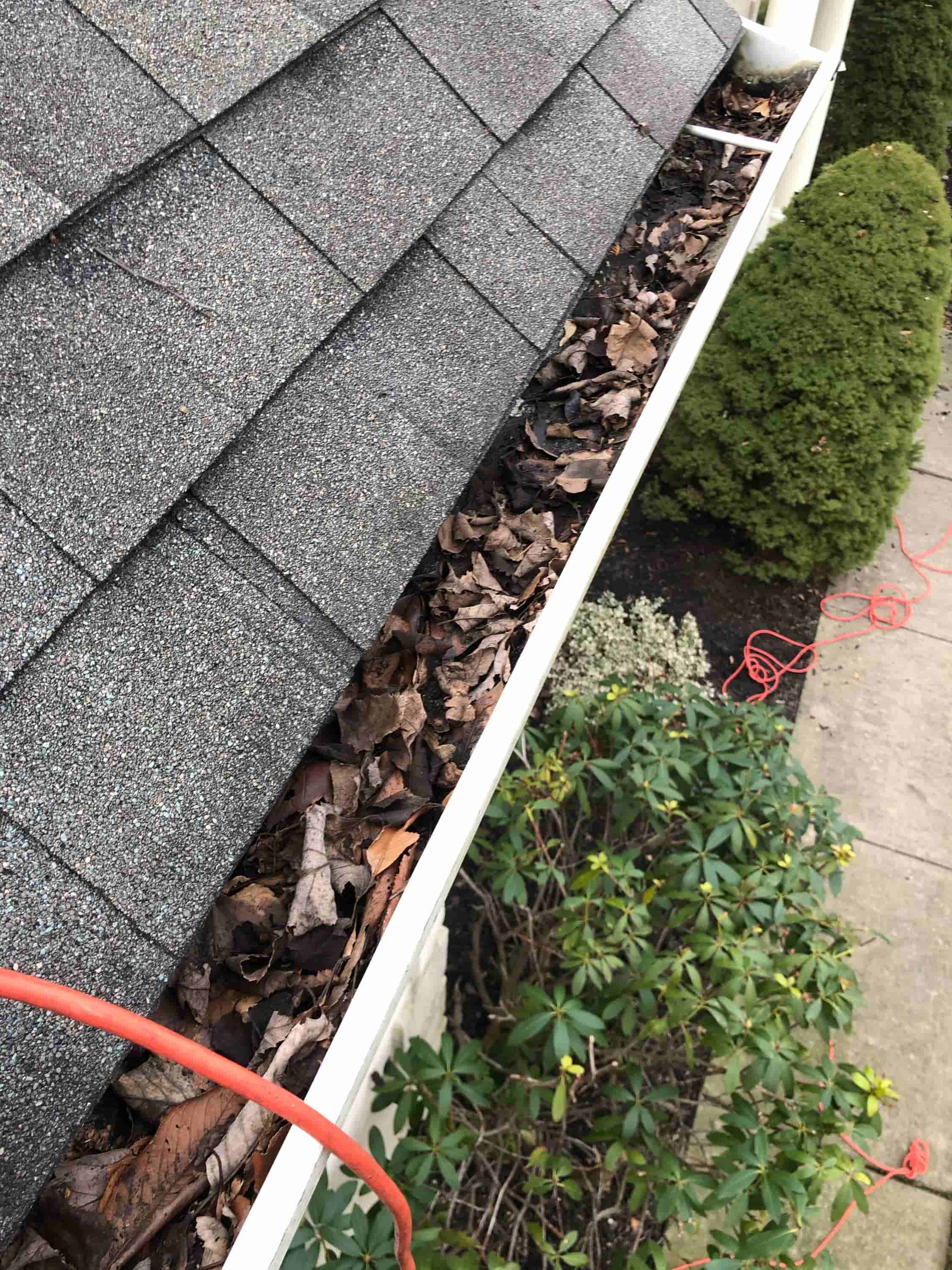 how to fix eavestrough