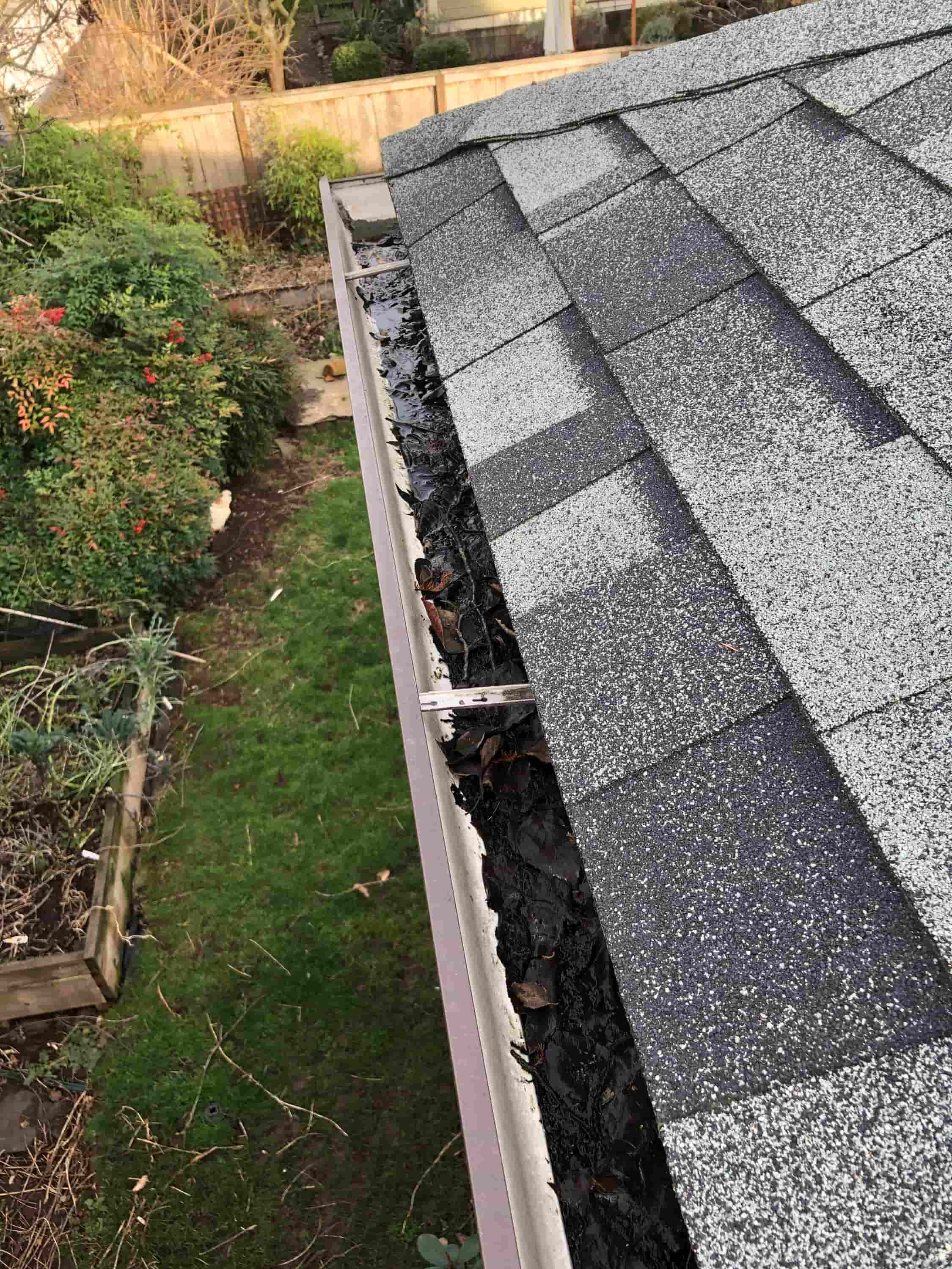 gutter cleaning from roof