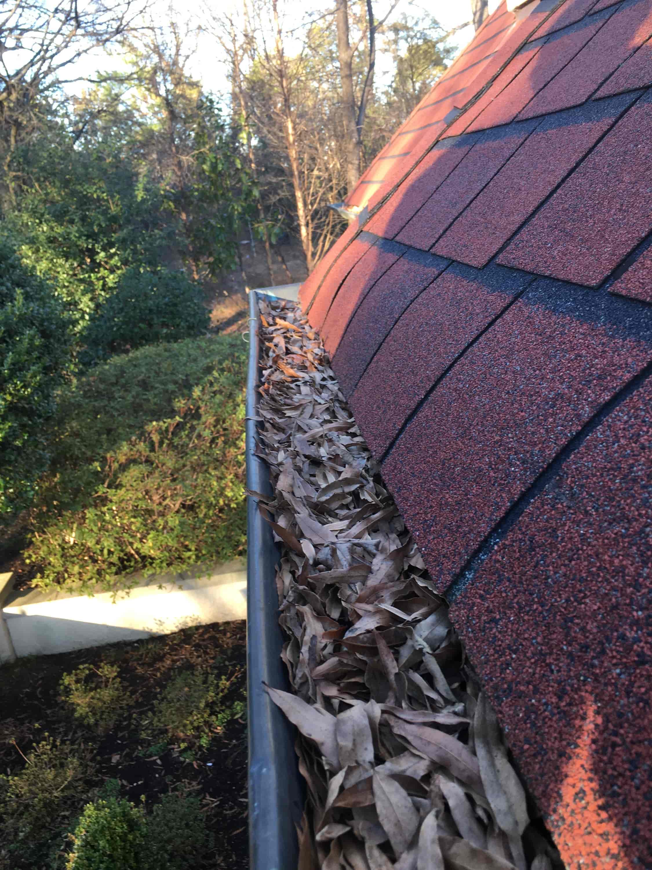 how to clean aluminum gutters