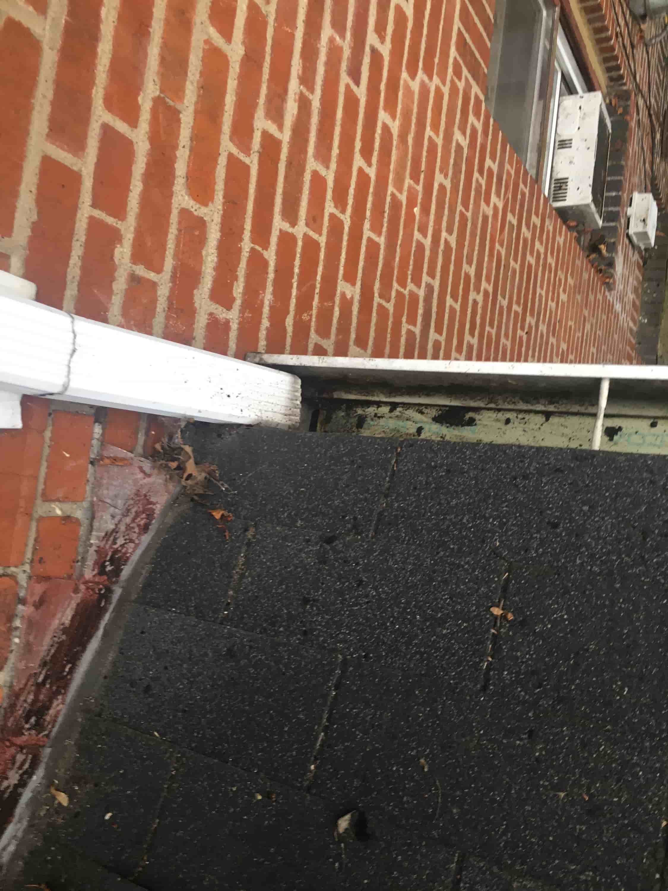 cost of cleaning gutters and downspouts