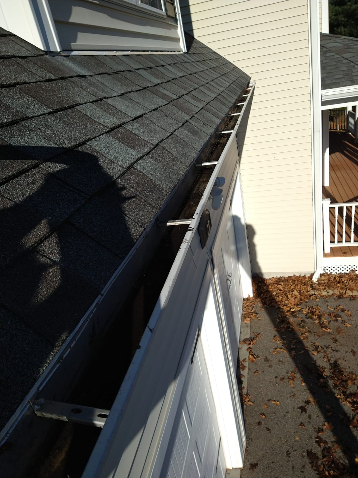 clean high gutters without ladder