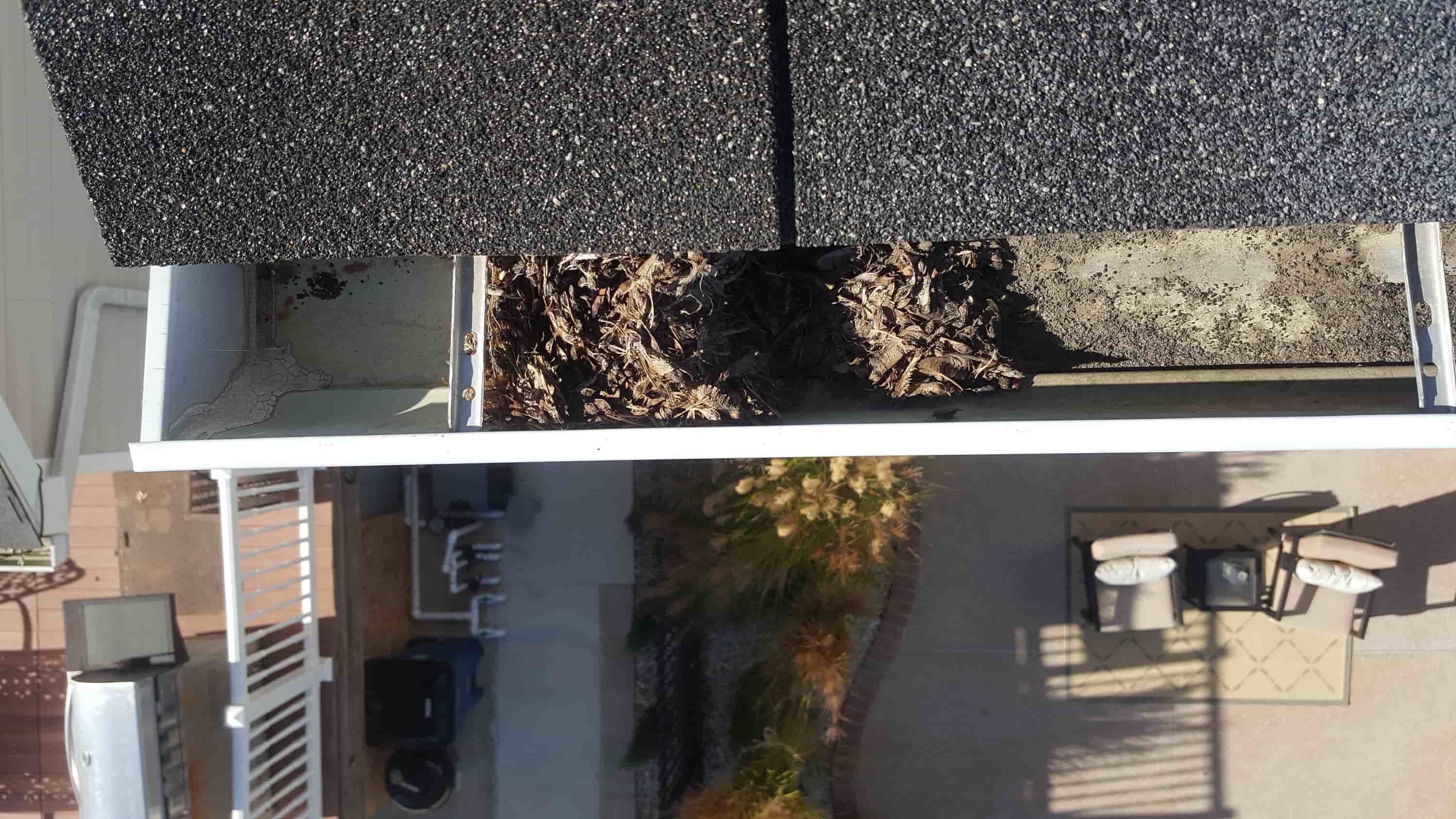 who fixes gutters