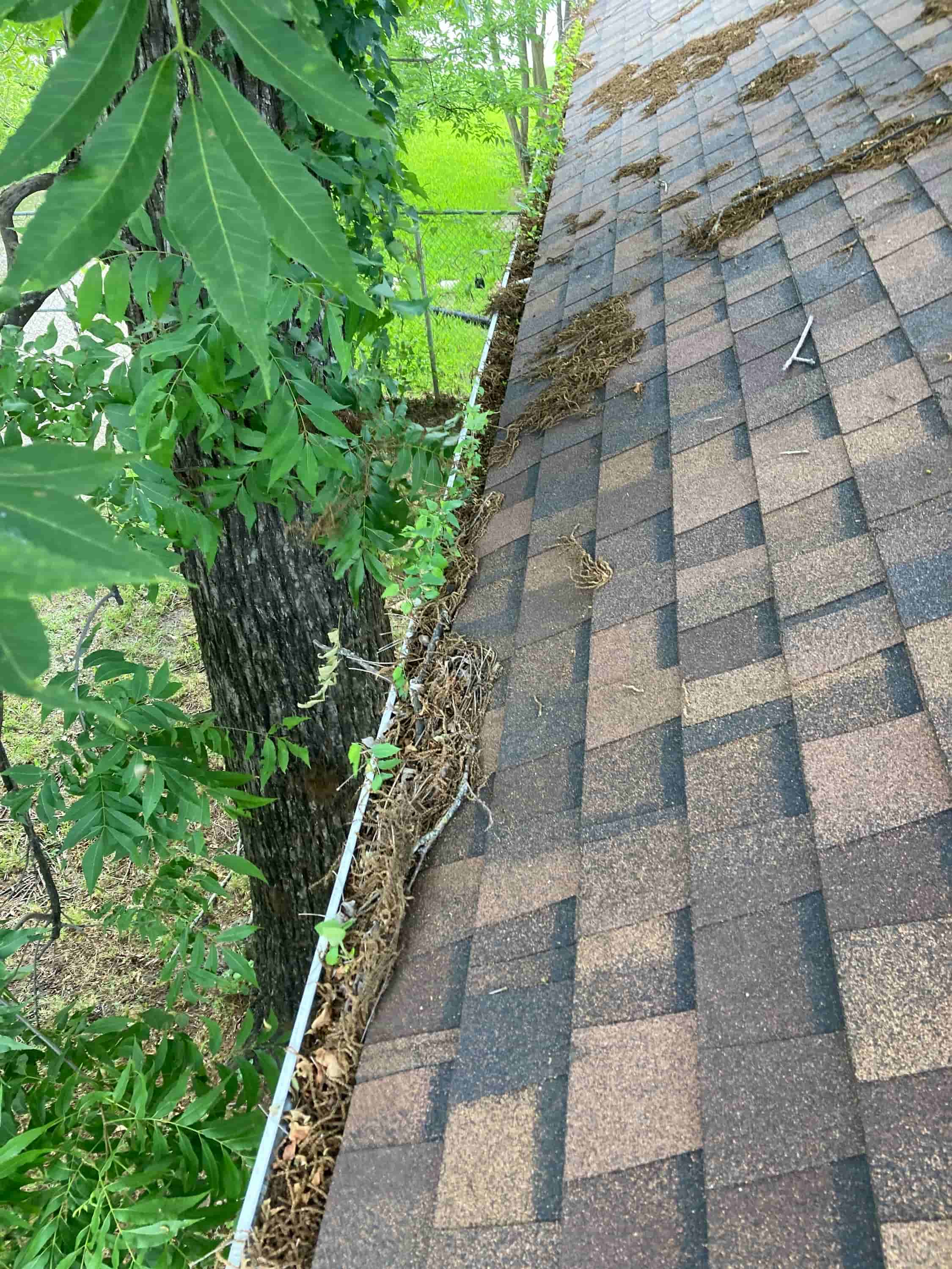 how to clean 2nd story gutters
