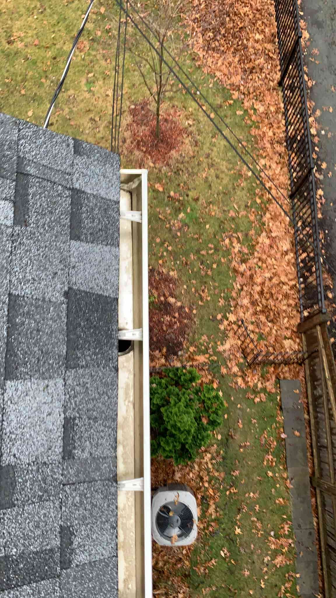 how to clean eaves and gutters