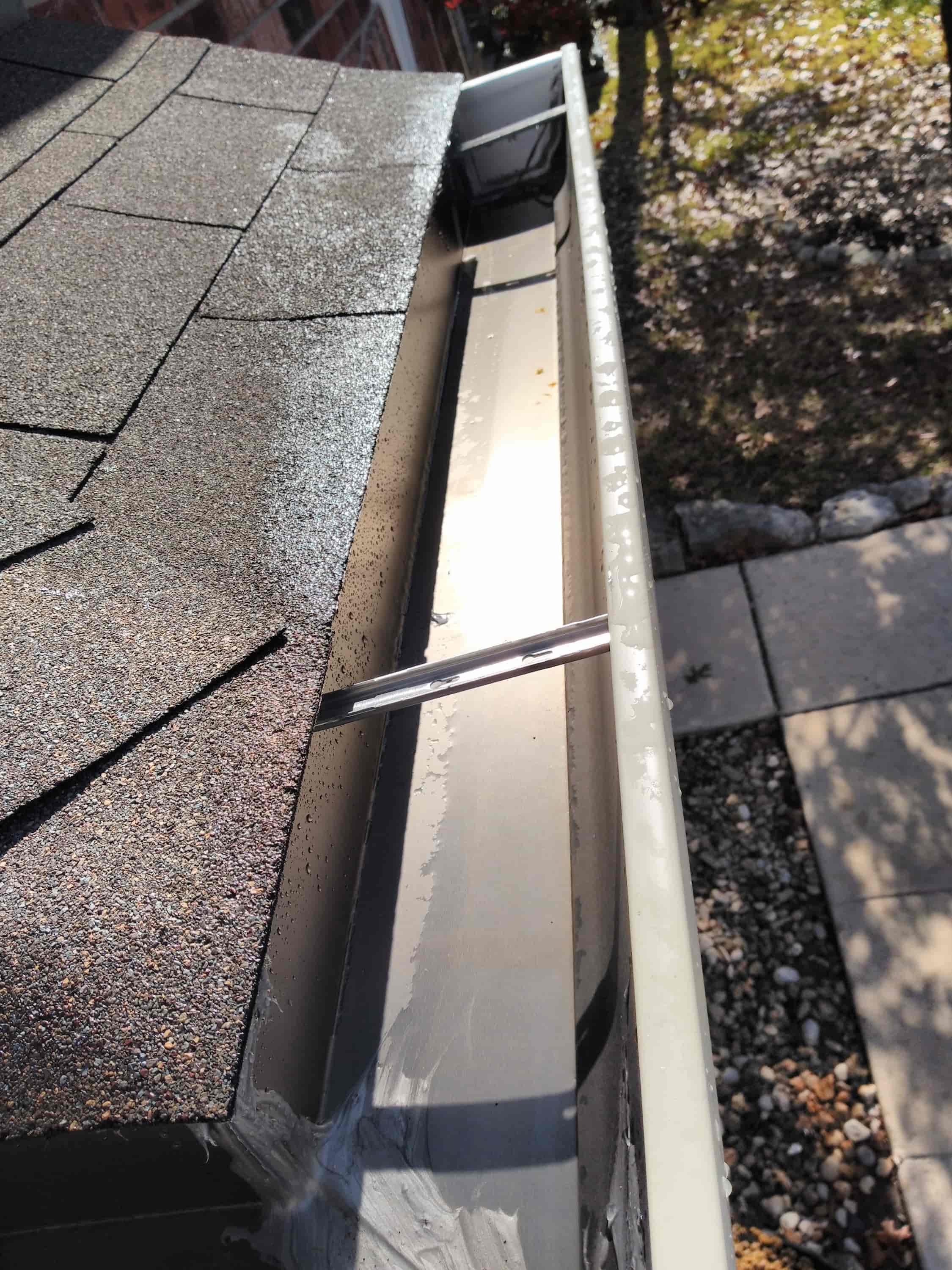 cleaning plastic guttering