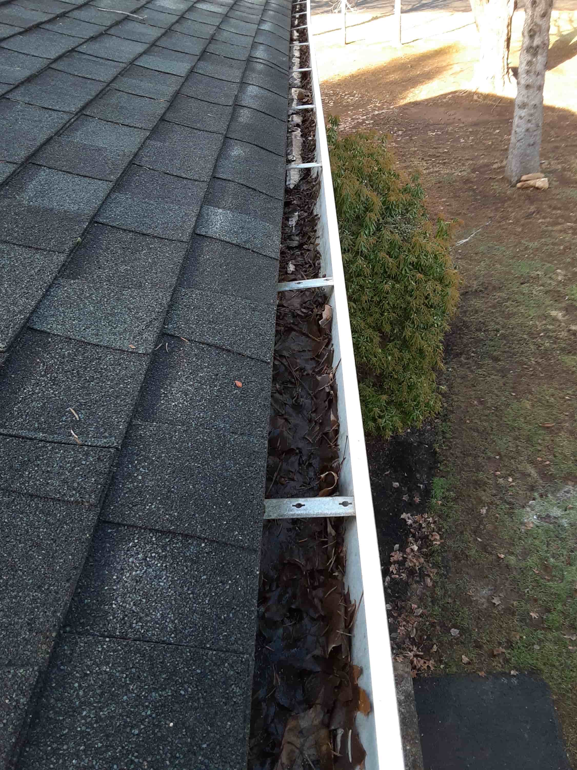 how to clean your gutters yourself
