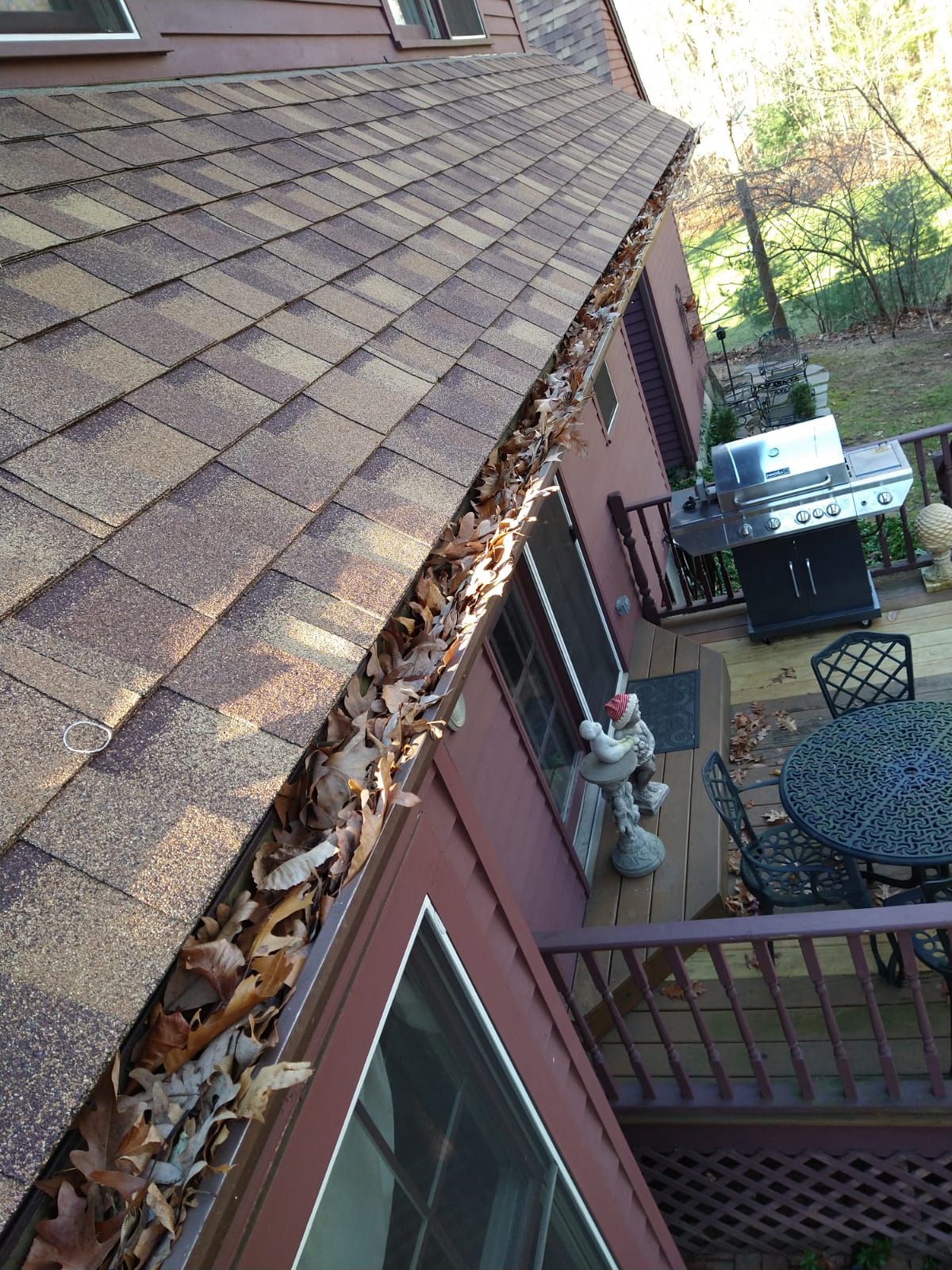 how to clean out gutters safely