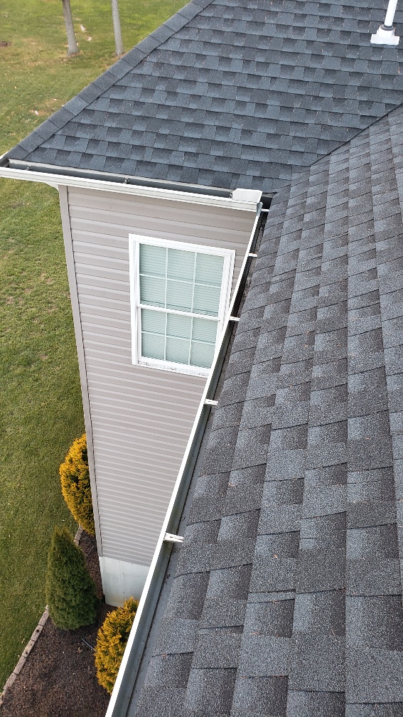 what to charge for gutter cleaning