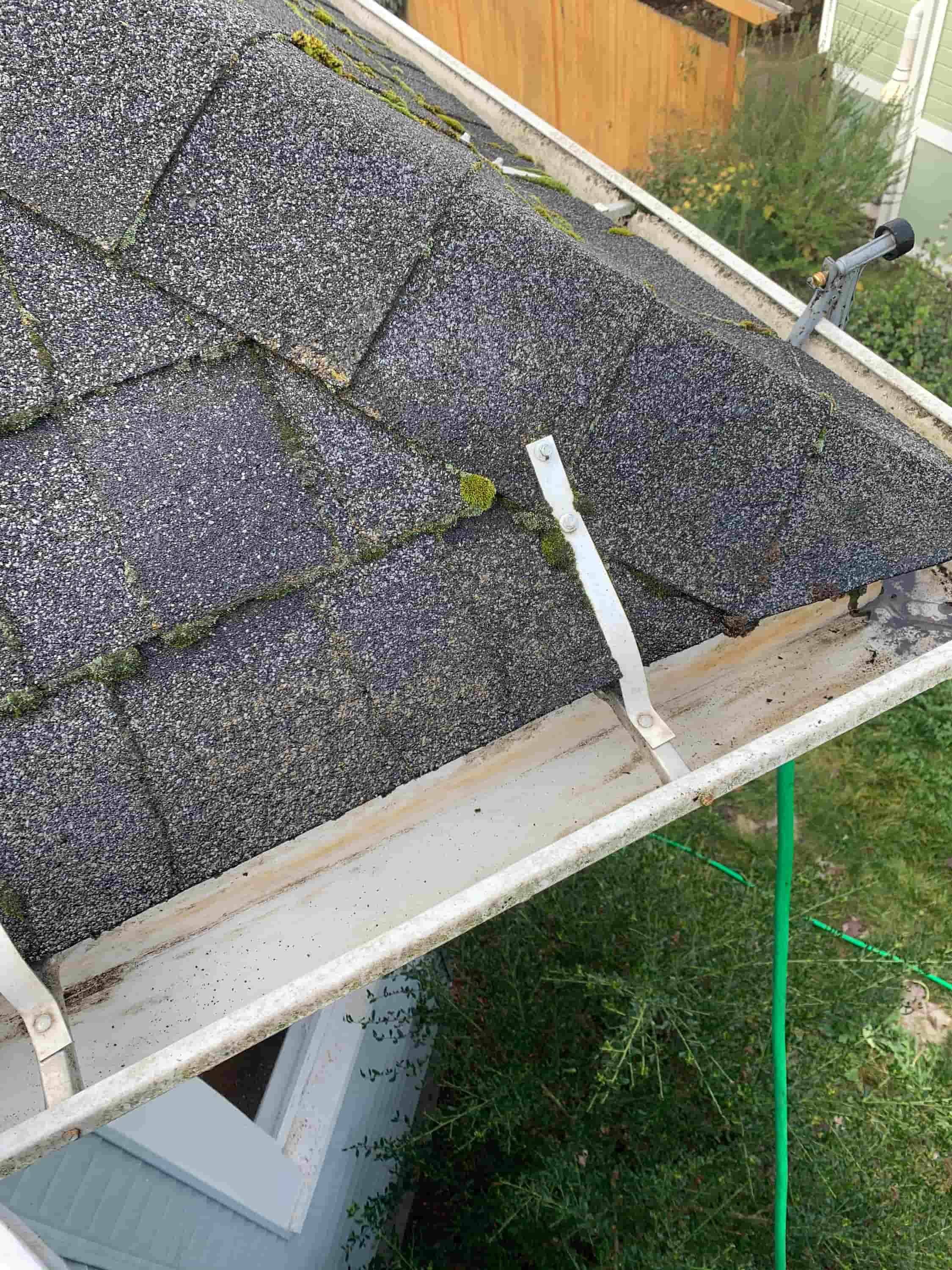 how to clean my gutters