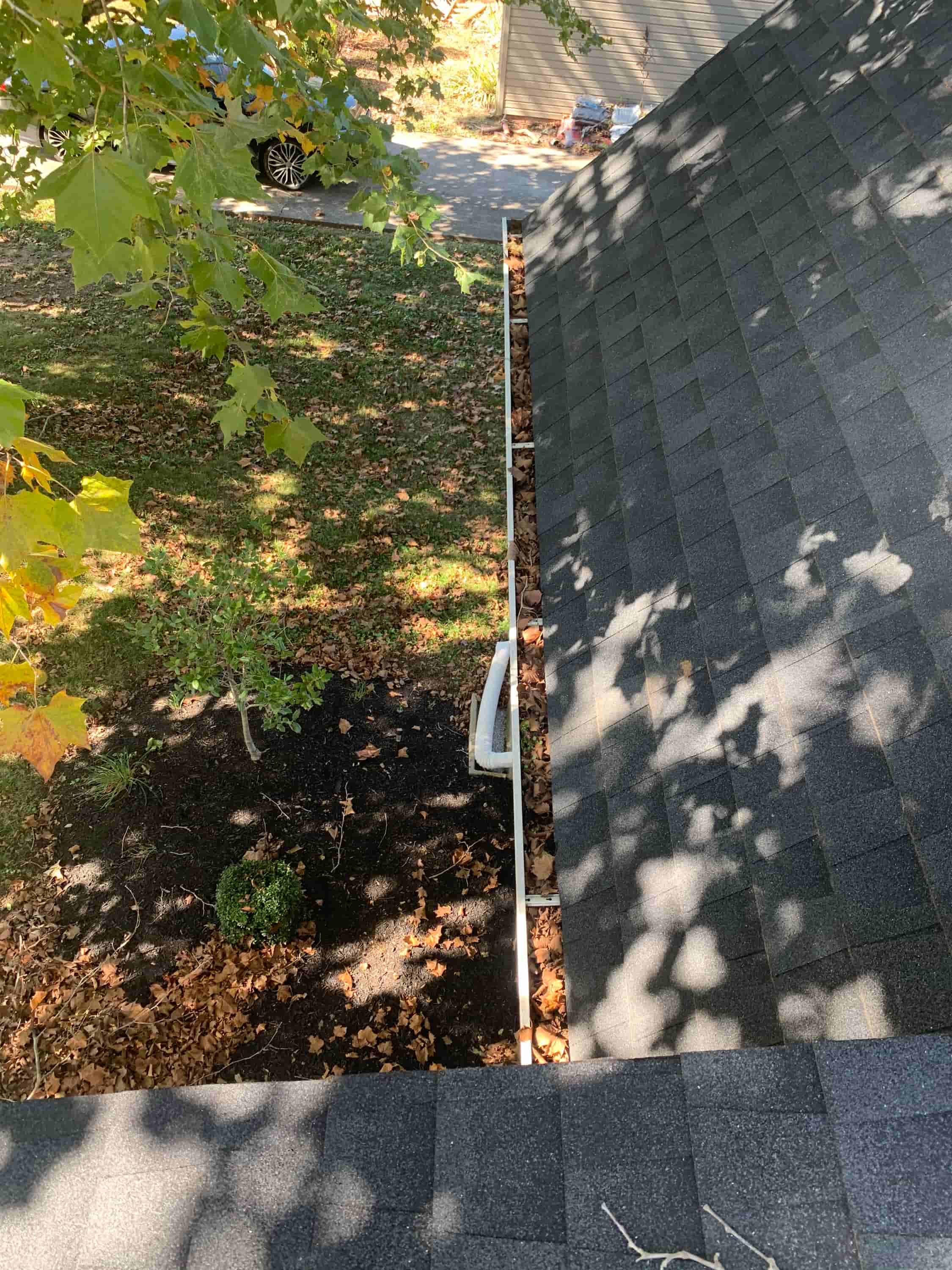 best way to clean gutter