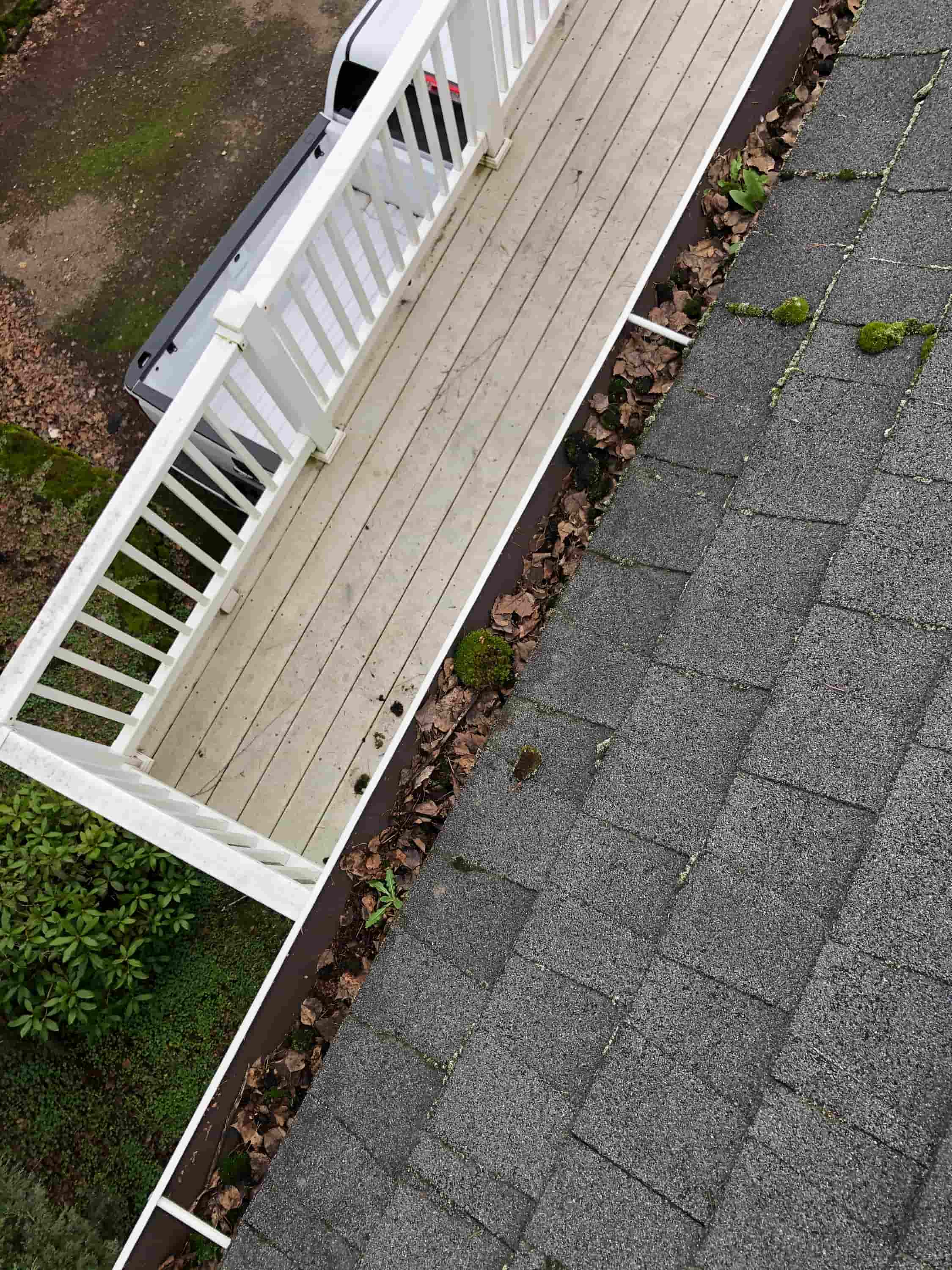 cost of cleaning gutters and soffits