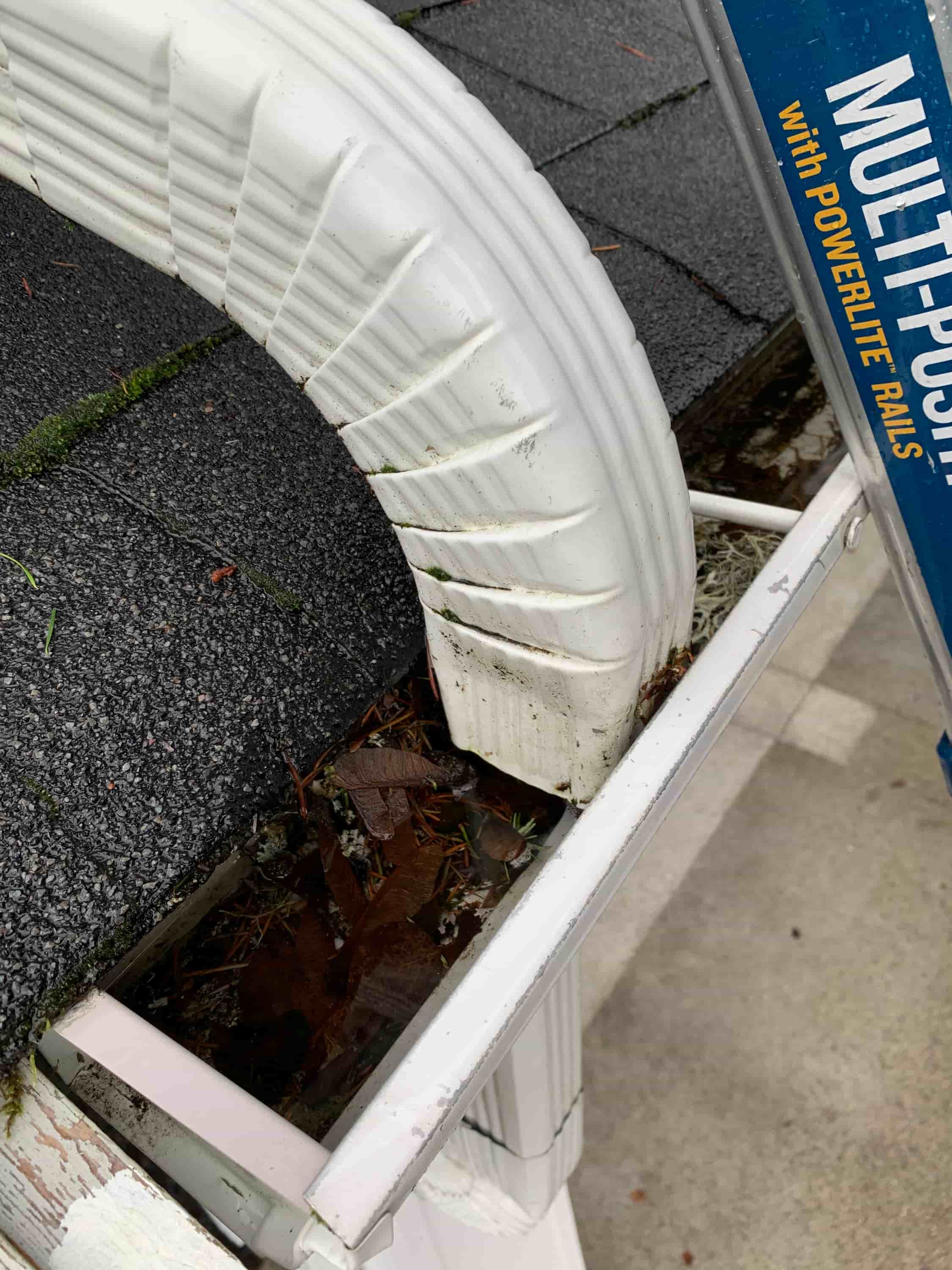 how to clean dirt off gutters