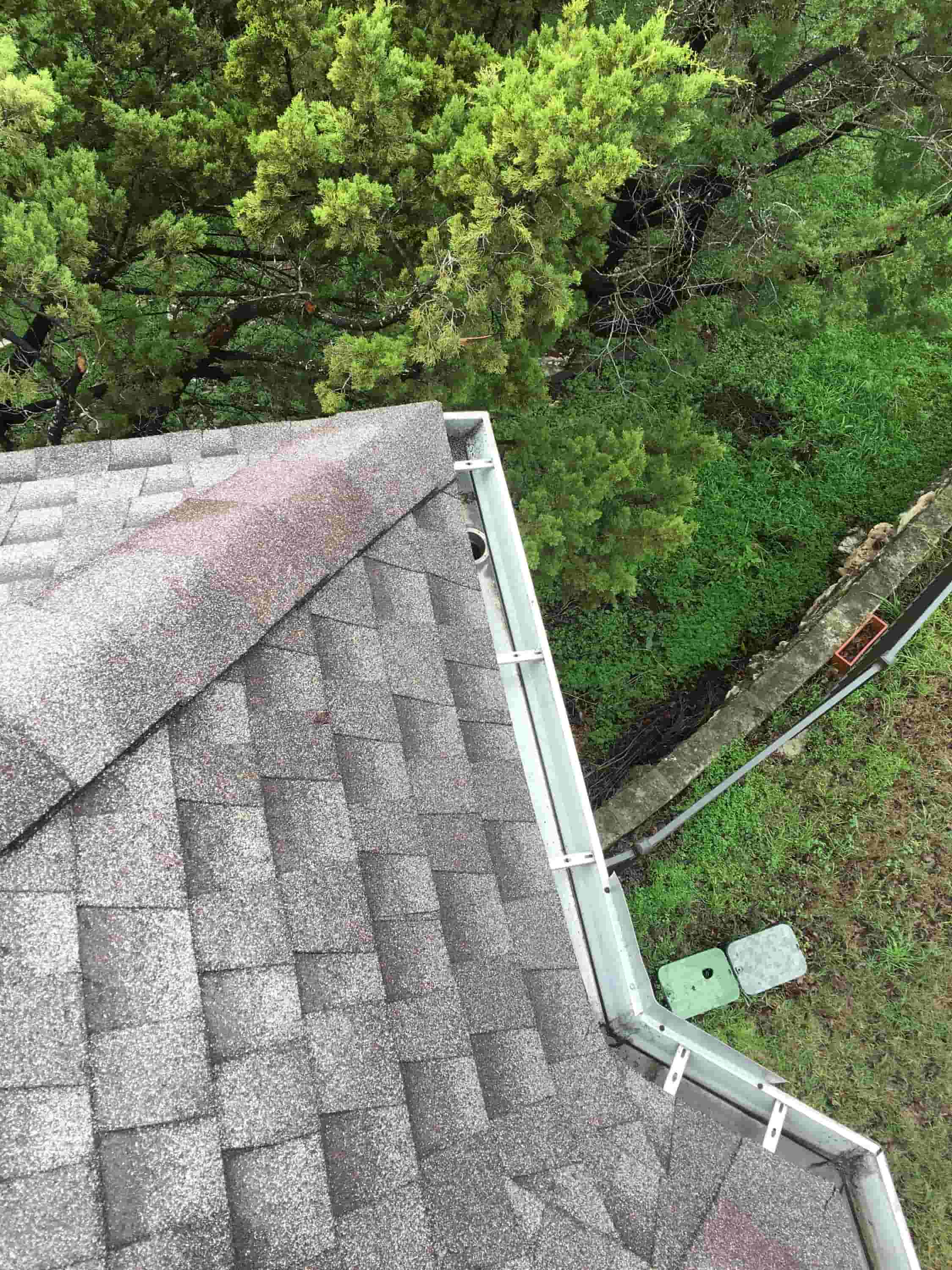 drill gutter cleaner
