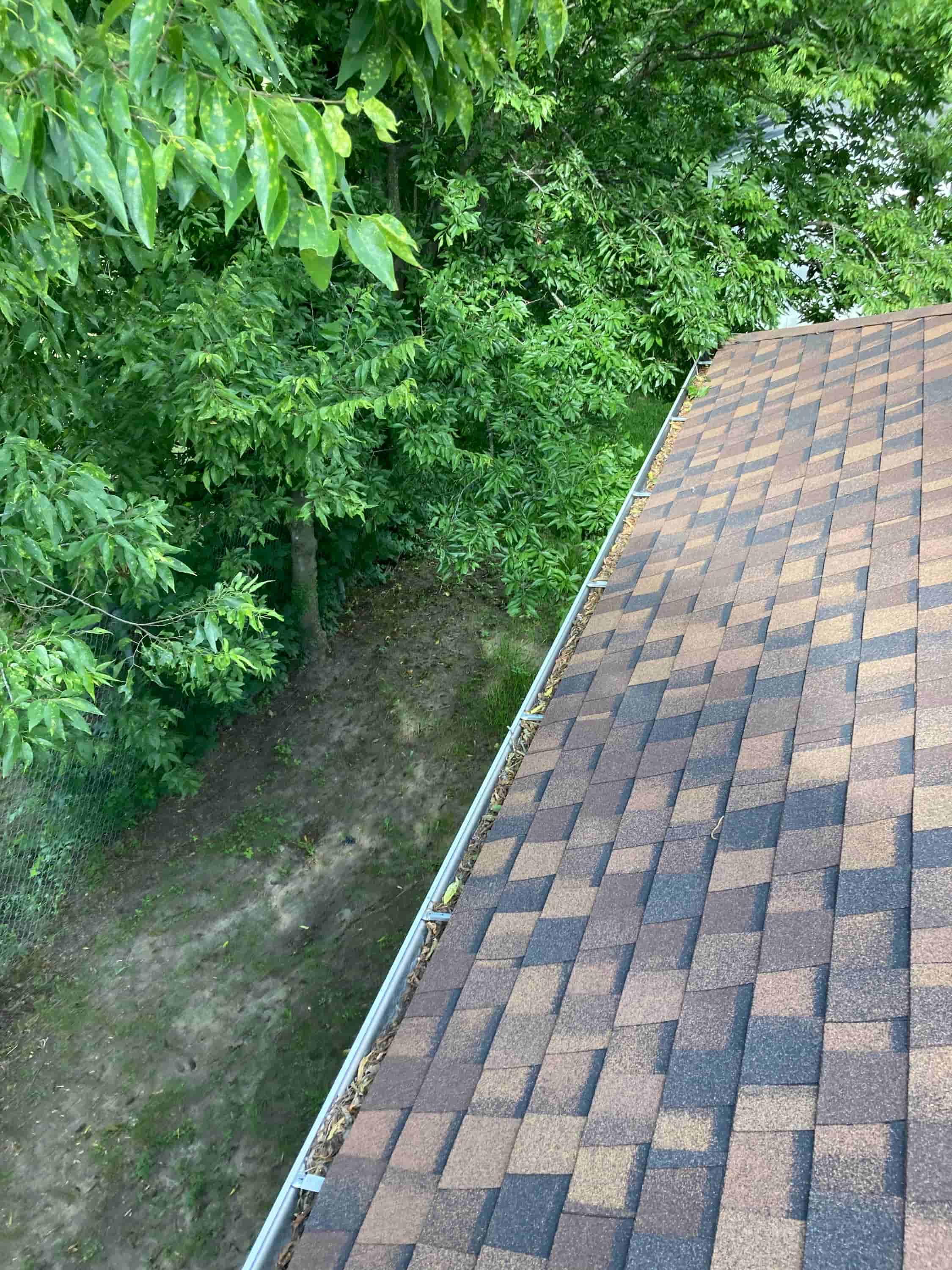 gutter cleaning images