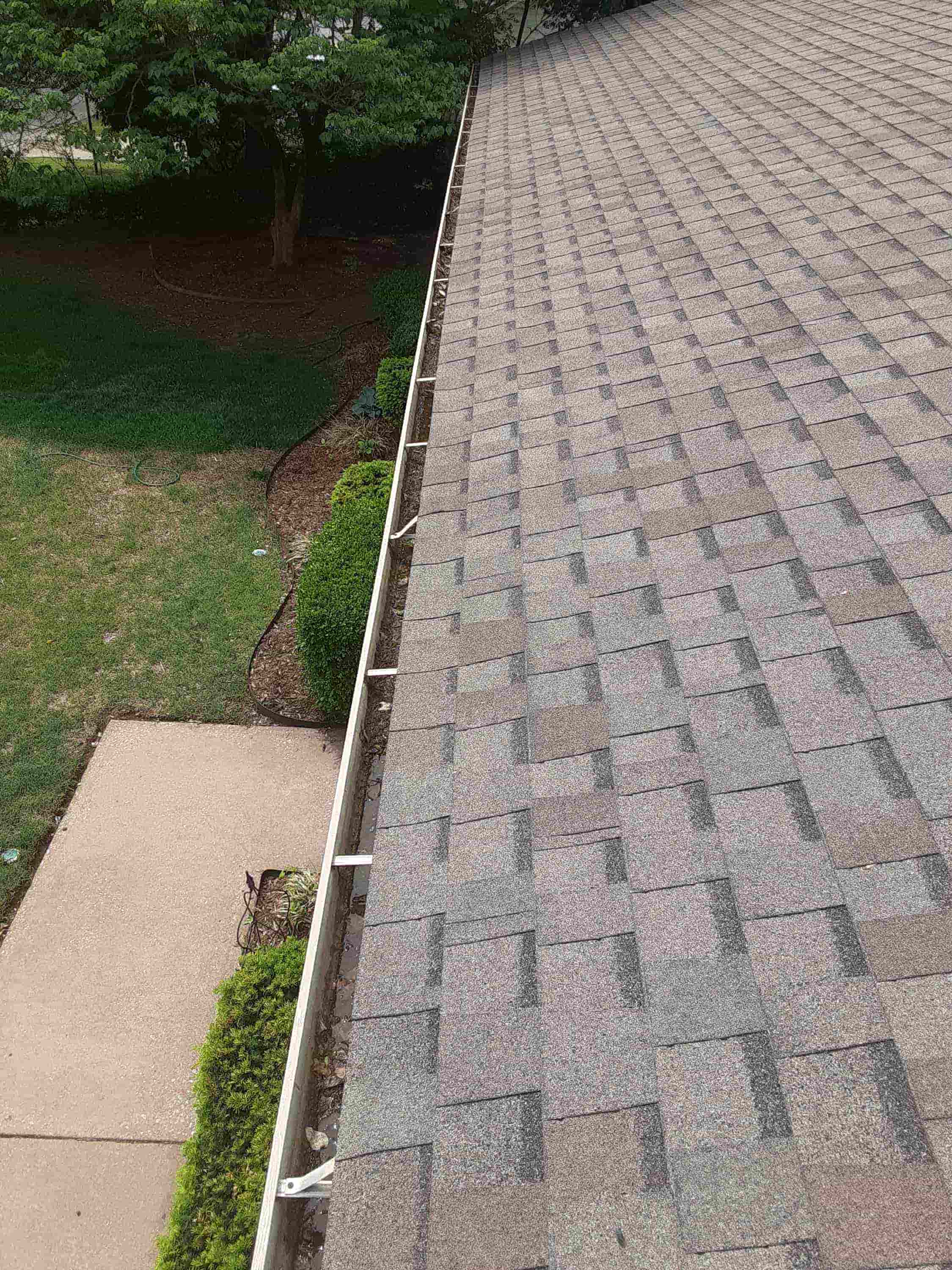 gutter cleaning cost per metre