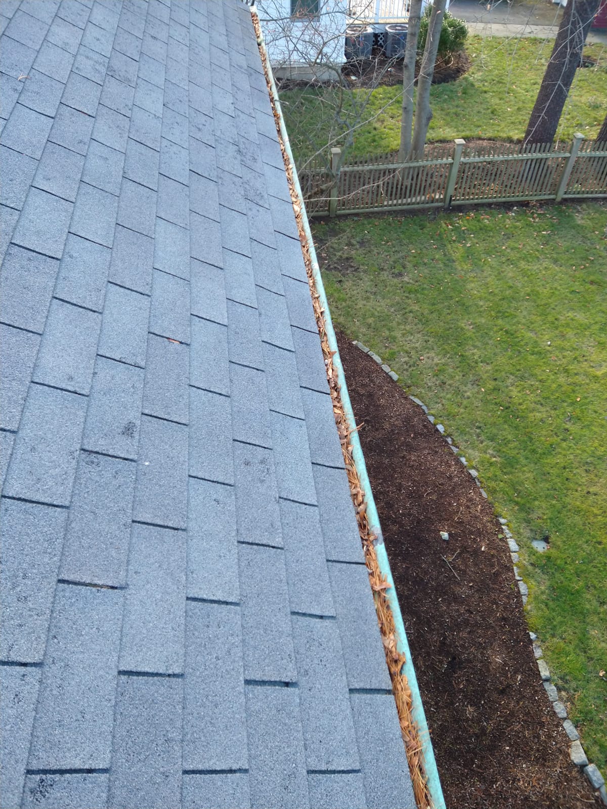 how to clean gutters without a ladder