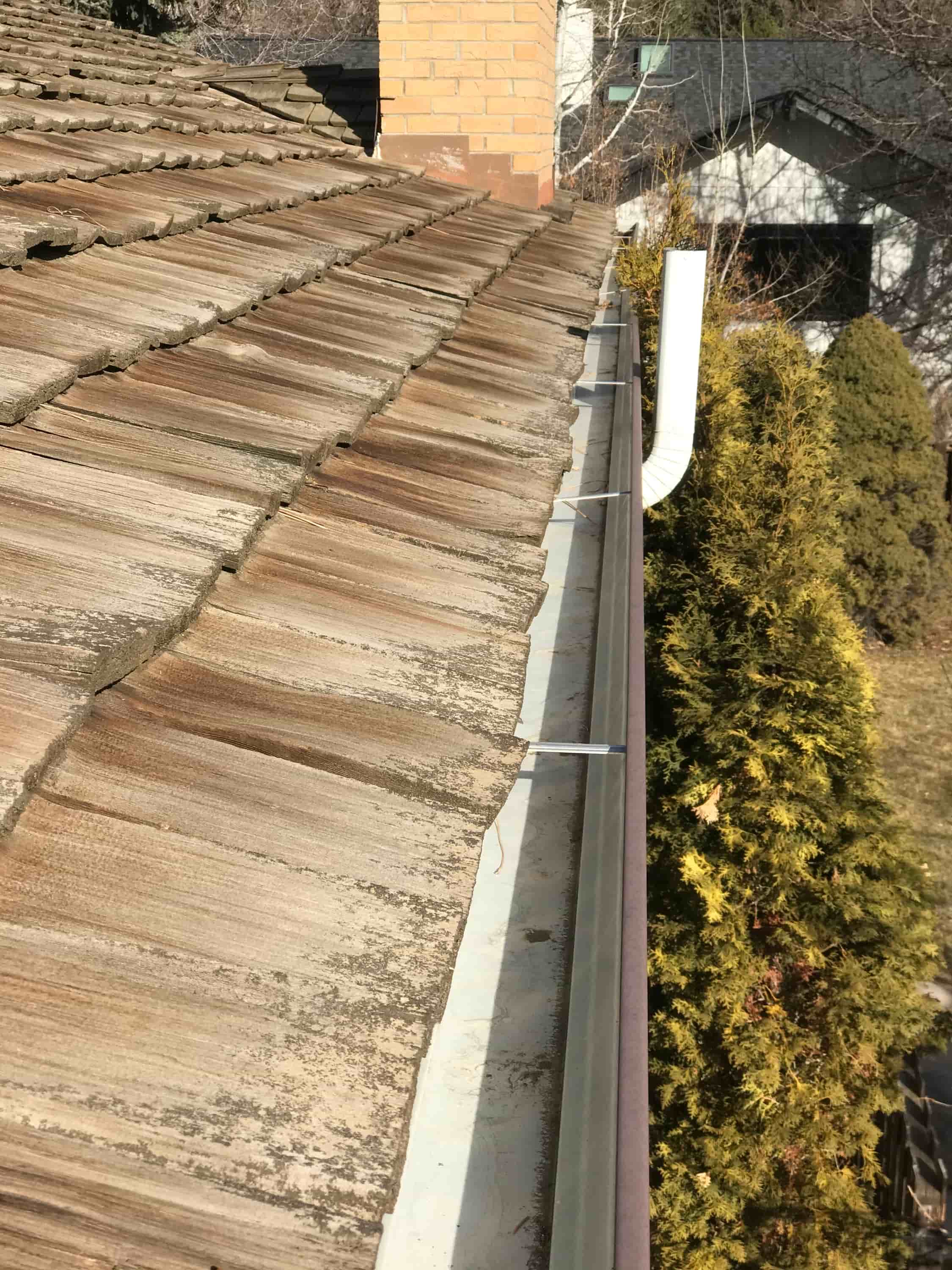 cost of cleaning gutters and soffits