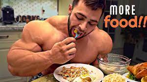 how much should a teenage bodybuilder eat