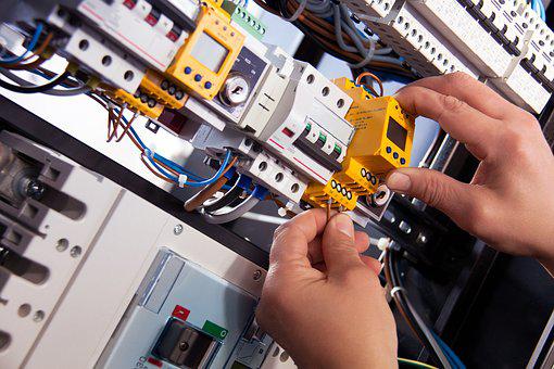 electrician in Hammett