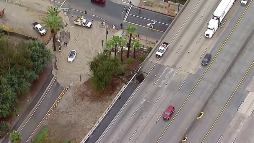 11-28-REDLANDS-ROAD-COLLAPSE