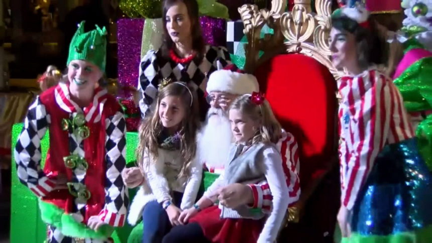 MIRACLE ON EL PASEO