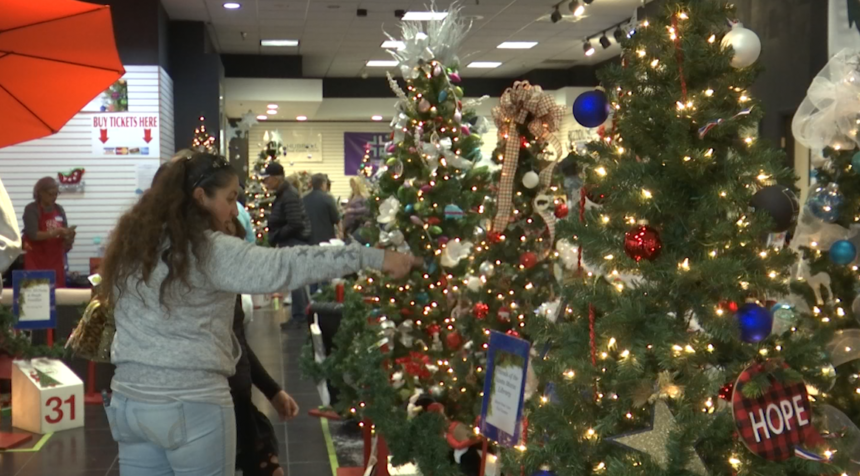 ALTRUSA FESTIVAL OF TREES
