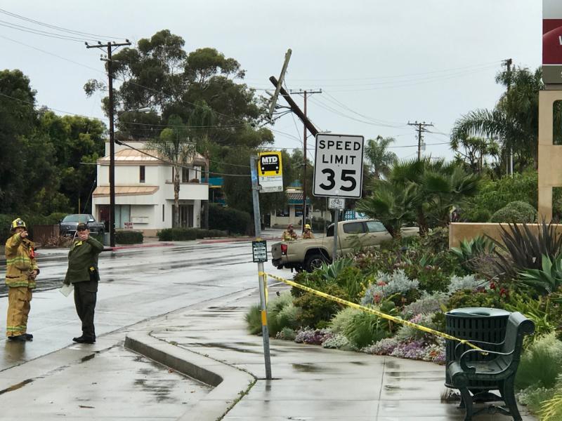 goleta crash power pole