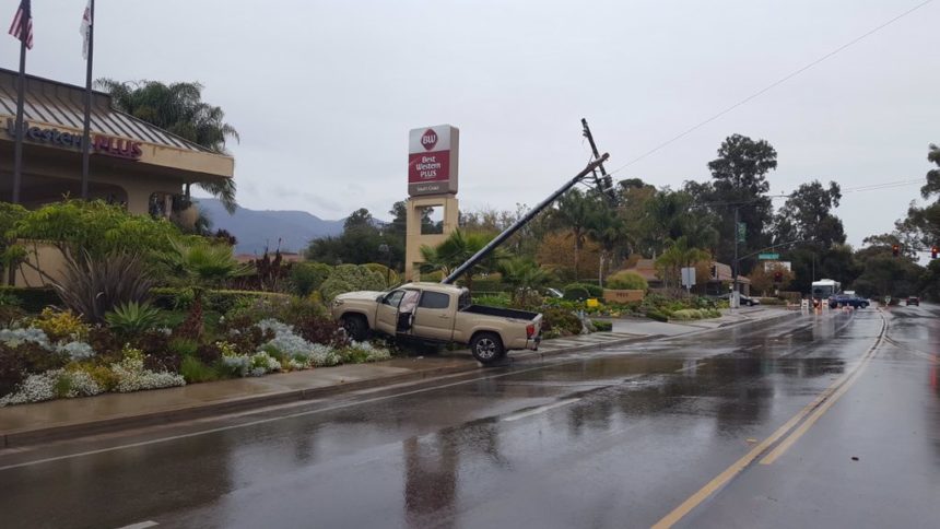 vehicle vs pole