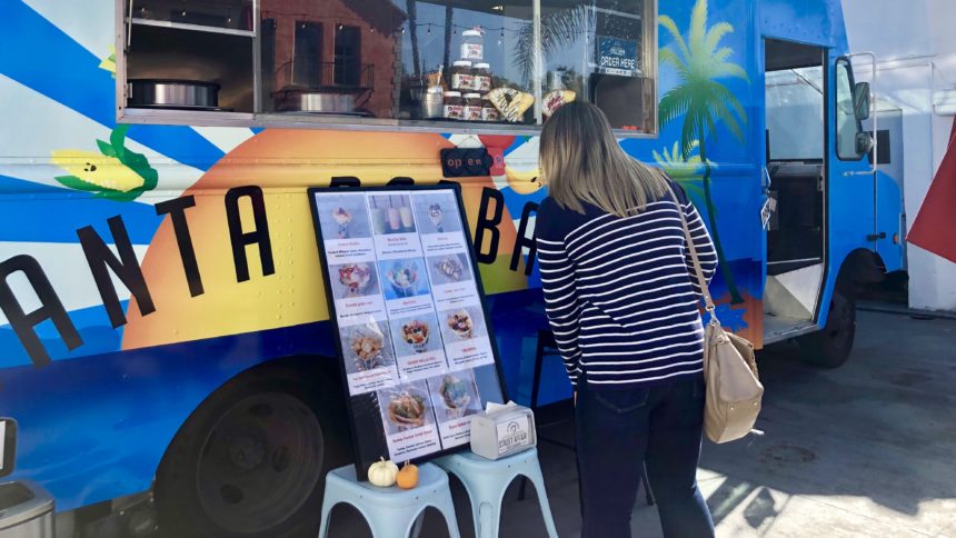 mobile vendors food trucks