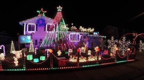 Timberline Landscaping holiday lights Cropped
