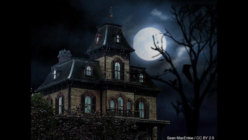 haunted-house-halloween