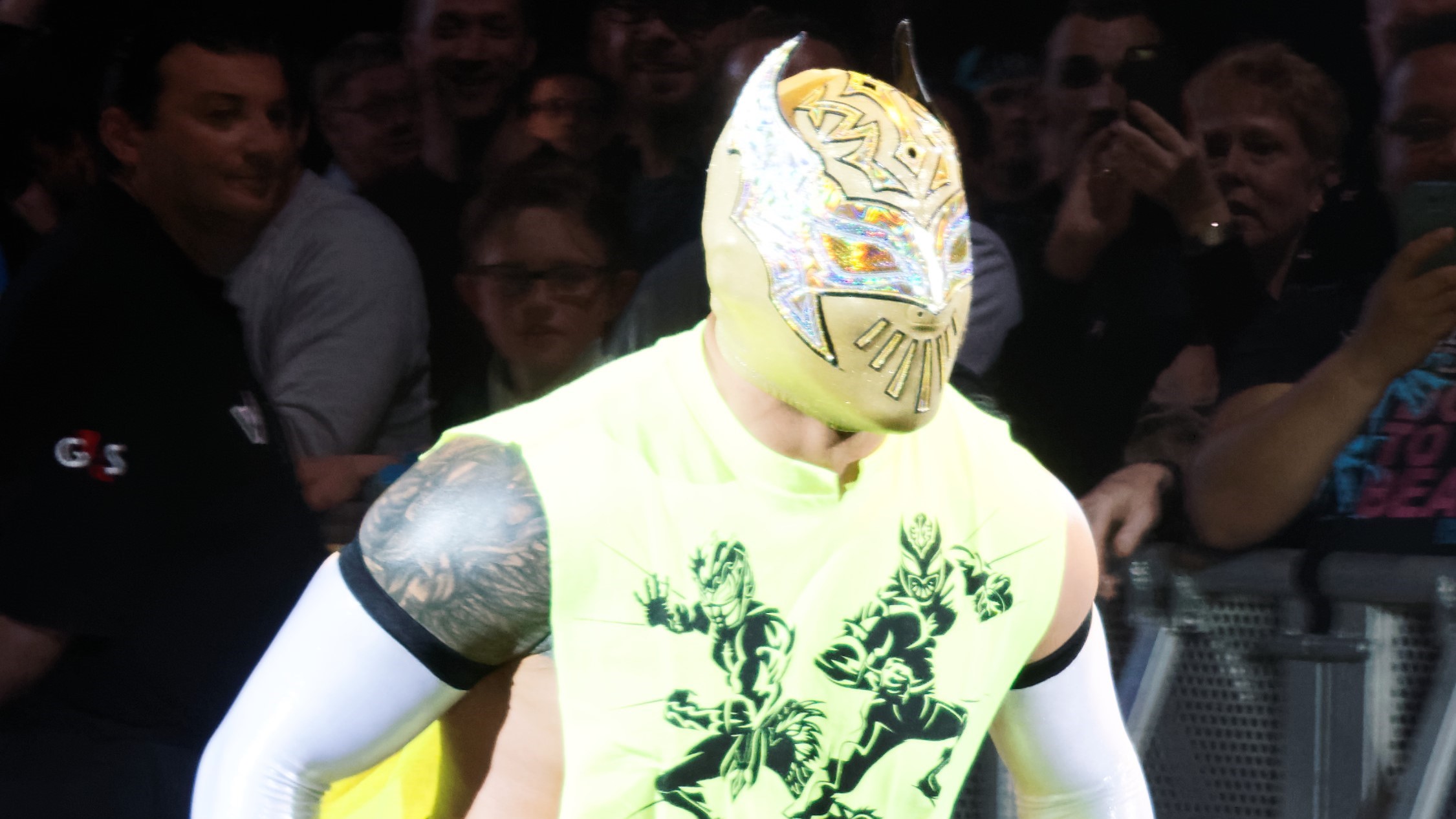 WWE_Live_Sin-Cara