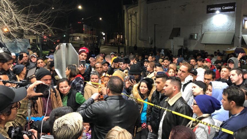 crowd-gathered-at-border