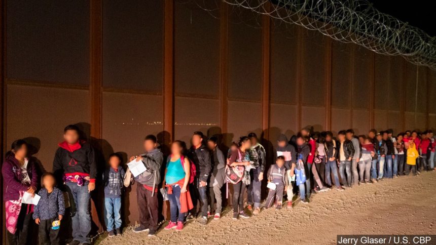 migrants-caught-yuma-arizona