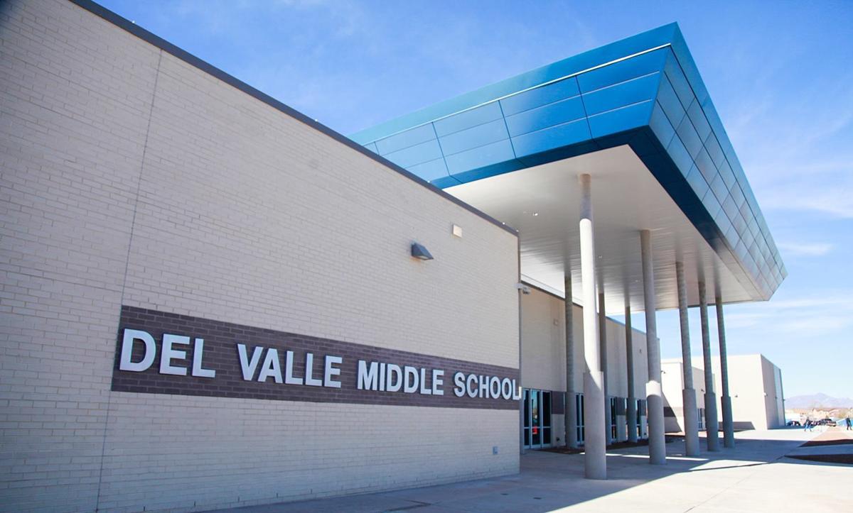 Yisd Halts Meal Service At Del Valle Middle School After Worker S