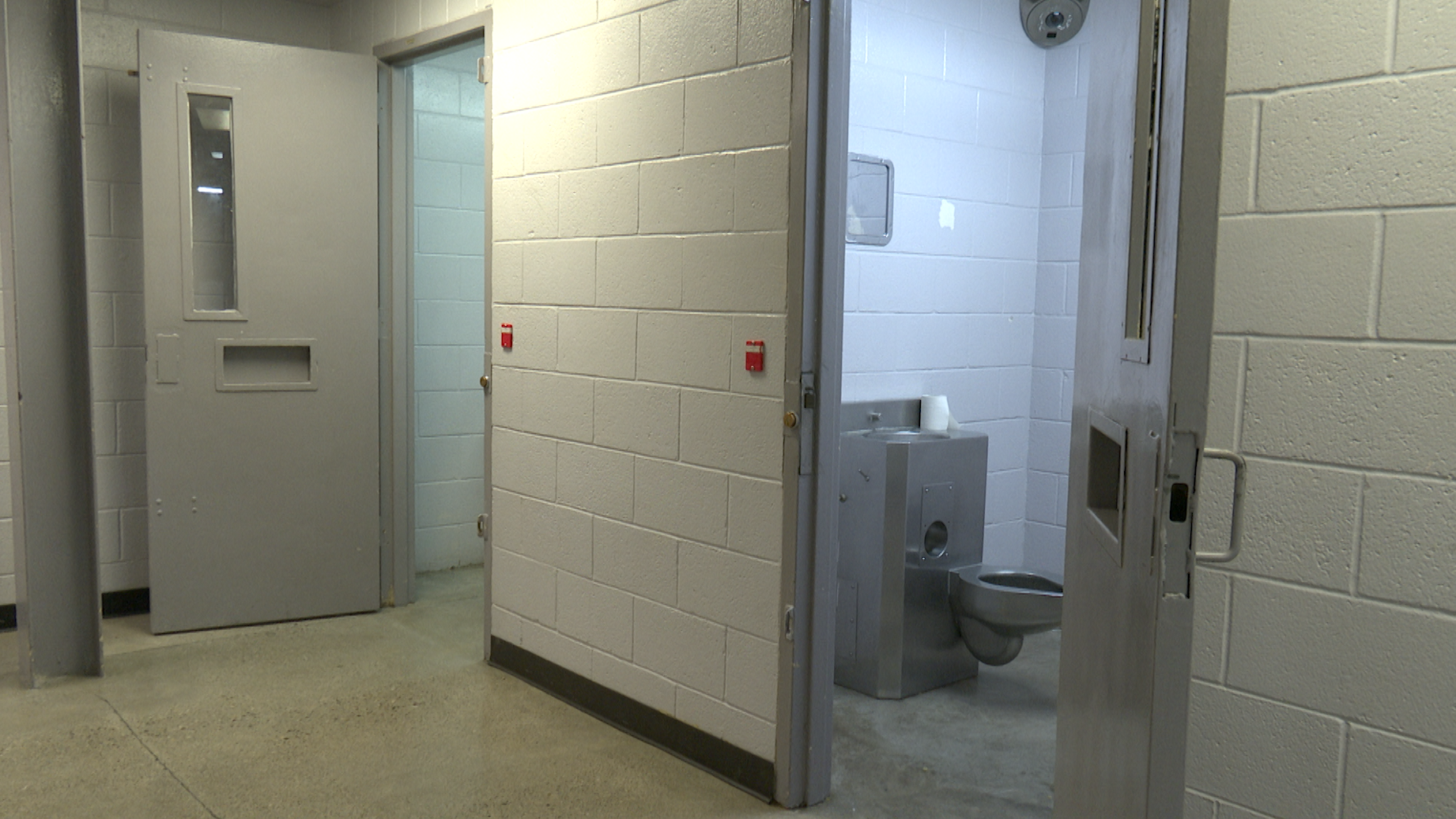 Holding cells in Bingham County
