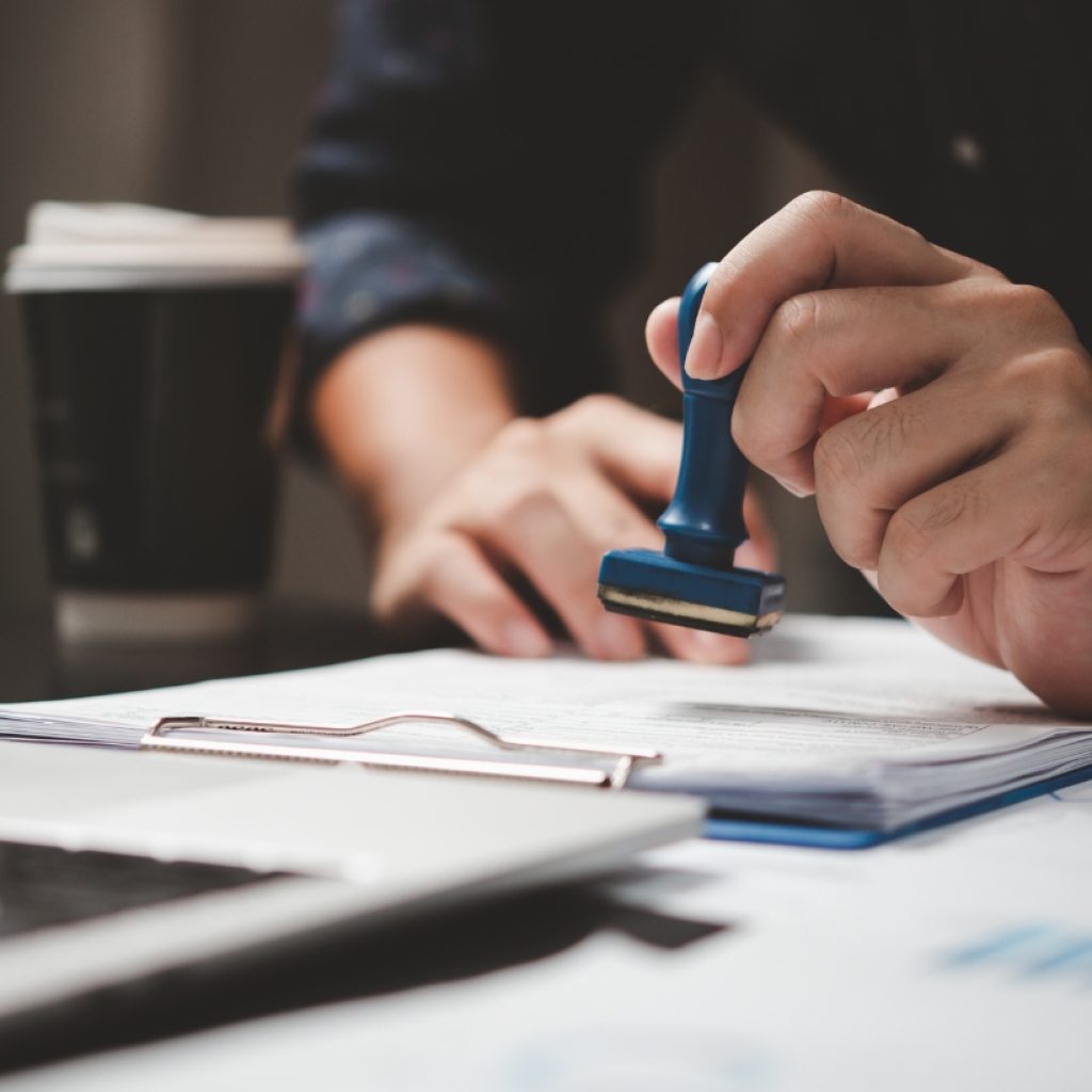Notary Signing Agent in Tulsa