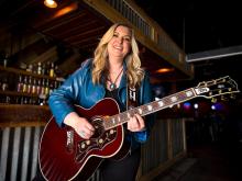 Singer/Songwriter  Ash Taylor