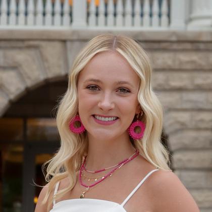 Maddie Sanderson Headshot