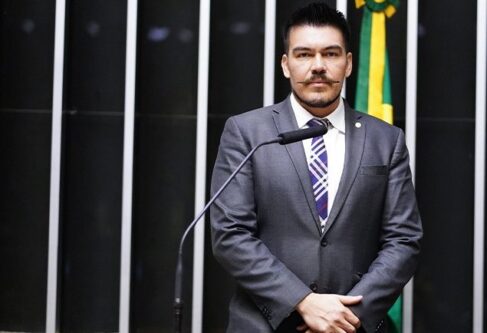 POLÍTICA: Augusto Pupio é autor do projeto que será analisado nas comissões <strong>Projeto na Câmara Federal fixa prazo máximo para diagnóstico do autismo</strong>